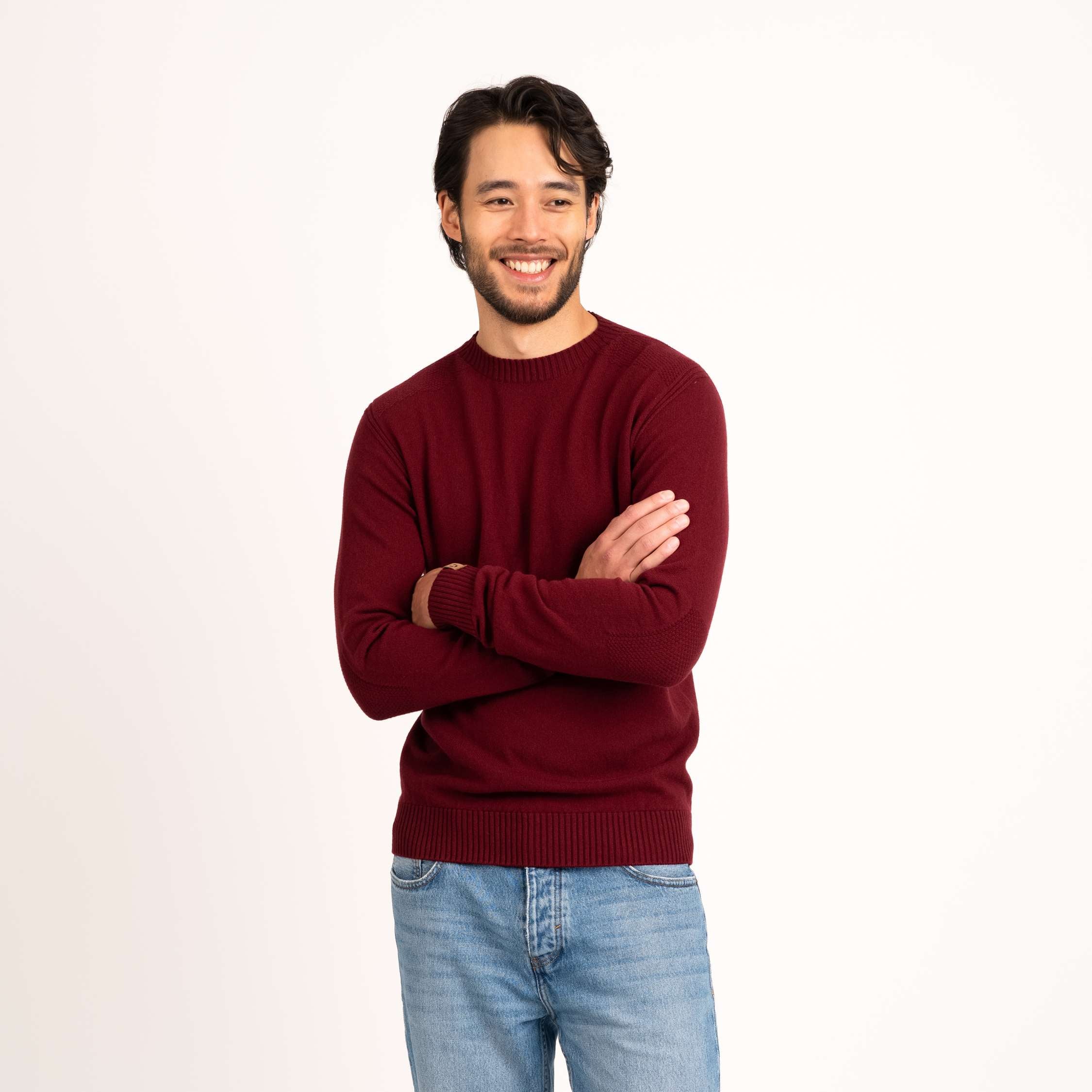 The model is 187 cm and wears size L.