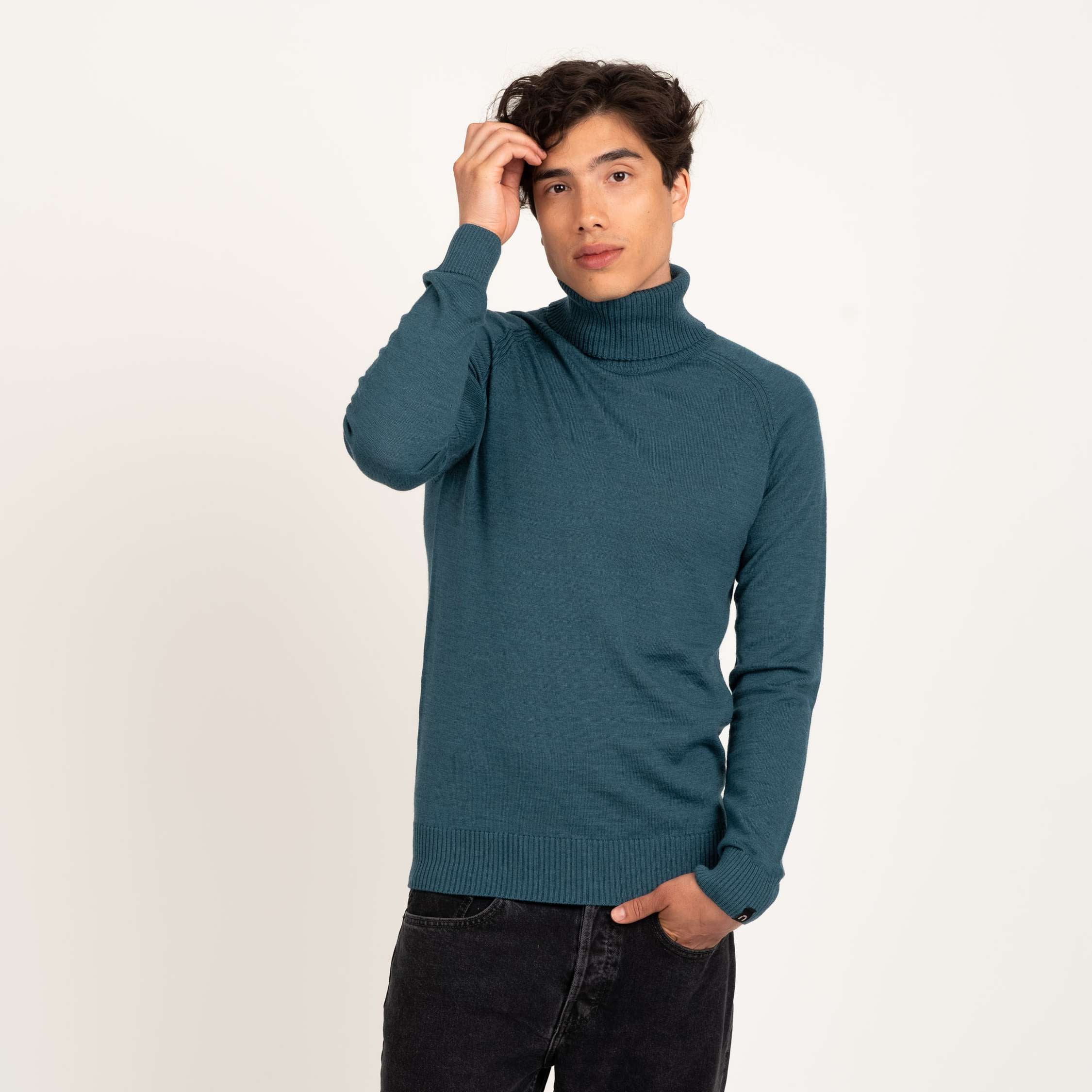 The model is 186 cm and wears size M.