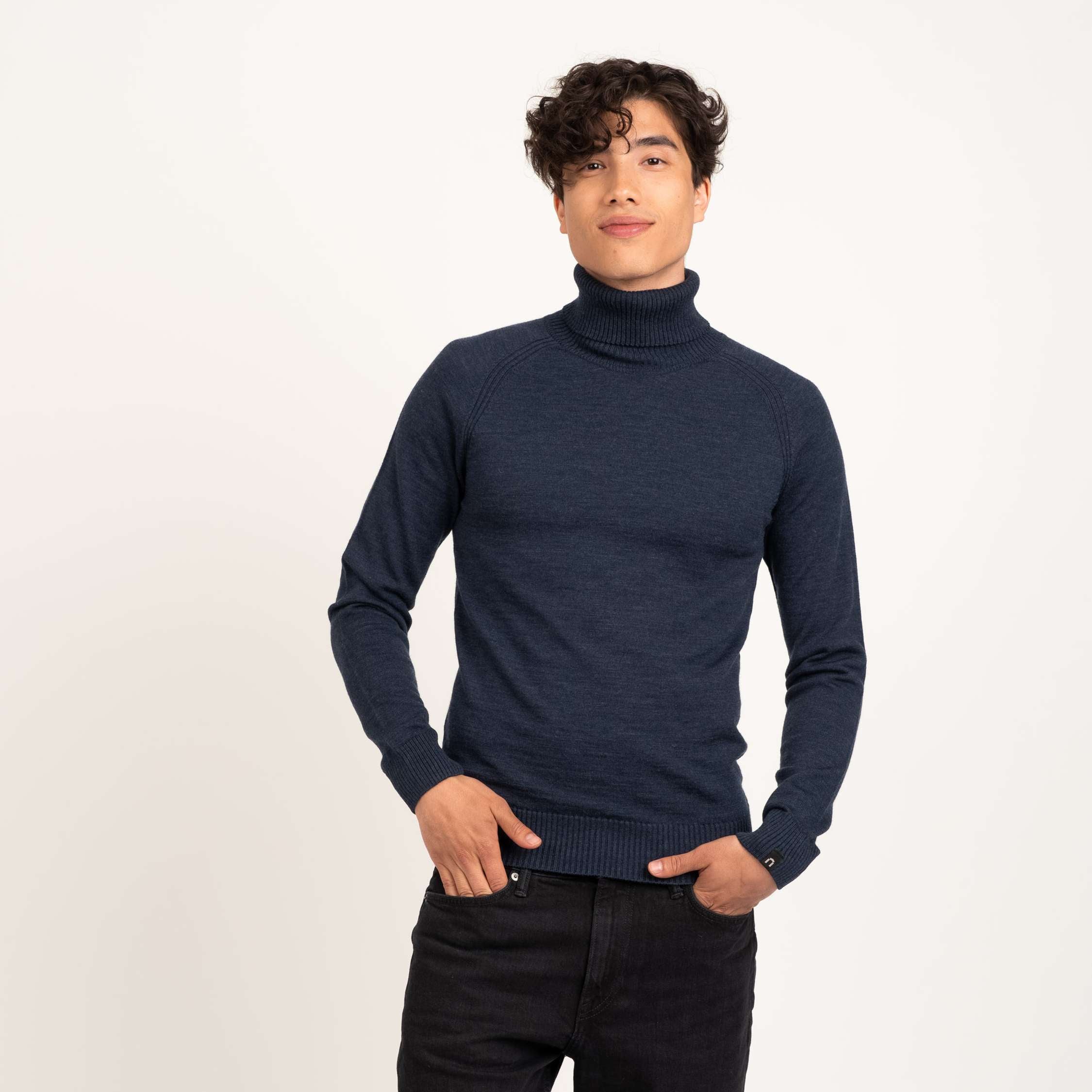 The model is 186 cm and wears size M.