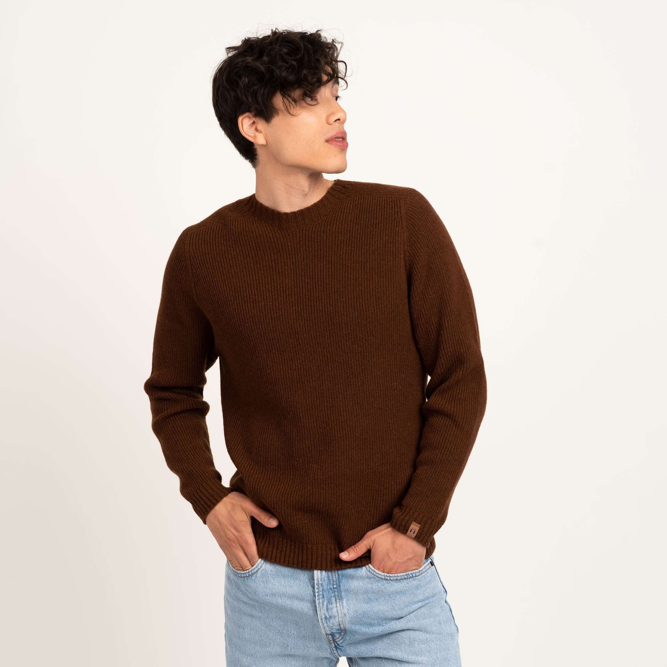 The model is 186 cm and wears size M.