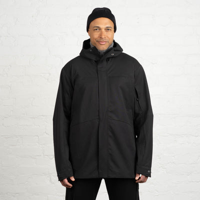 North Outdoor Veste shell en mérinos Luka M en couleur Noir, sans mulesing Laine mérinos. Conçue en Finlande. - Le mannequin mesure 187 cm et porte une taille XL