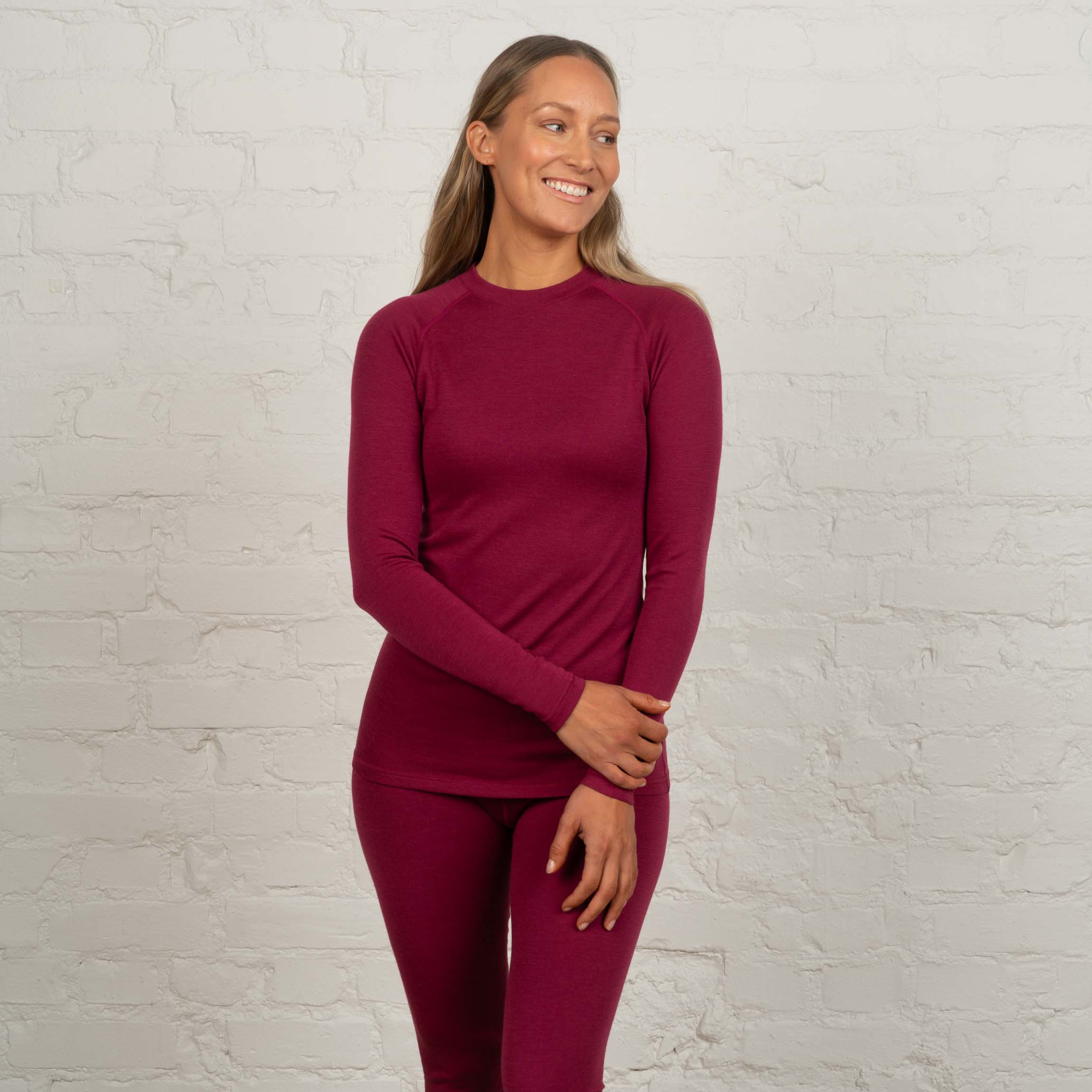 The model is 174 cm and wears size S.