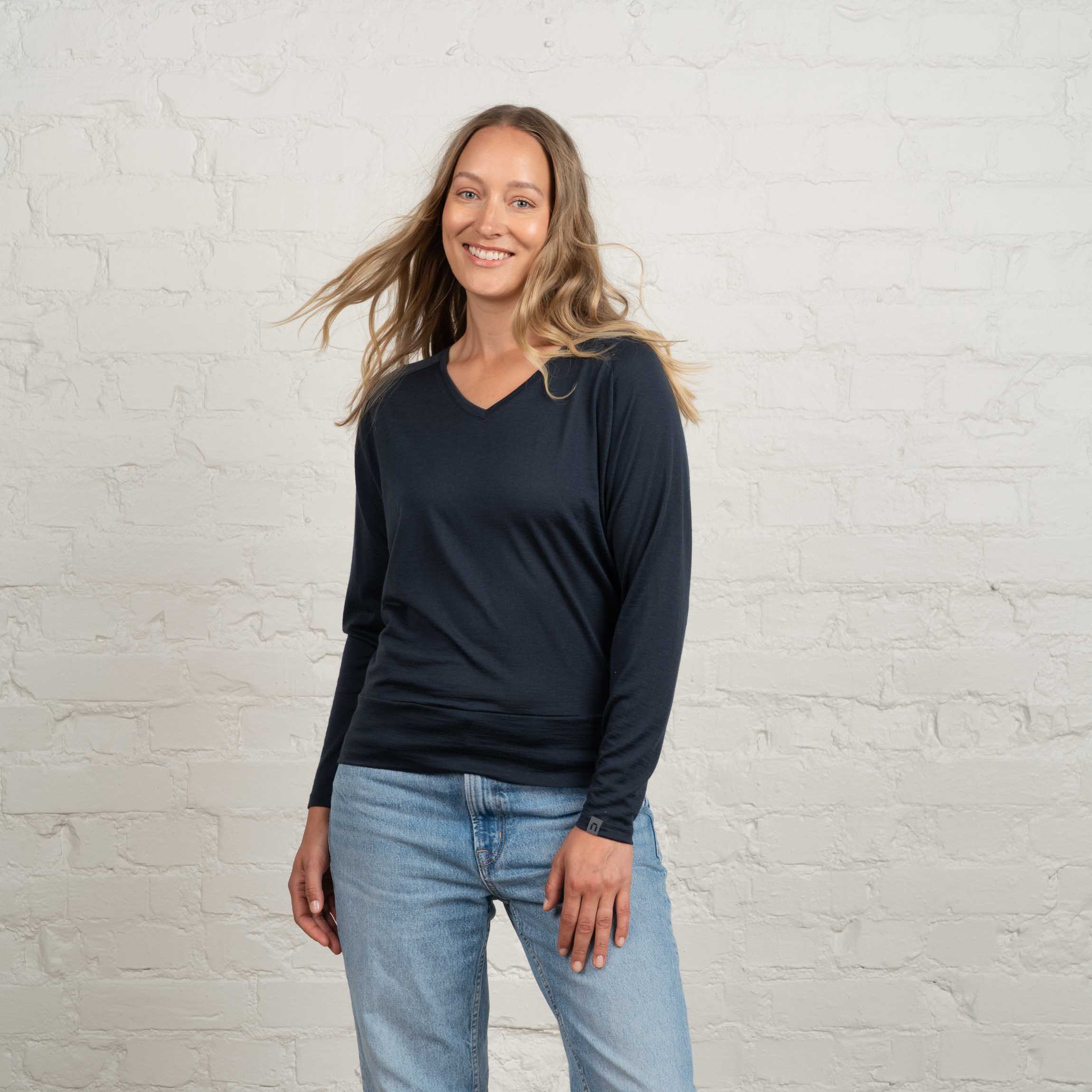 The model is 174 cm and wears size S.