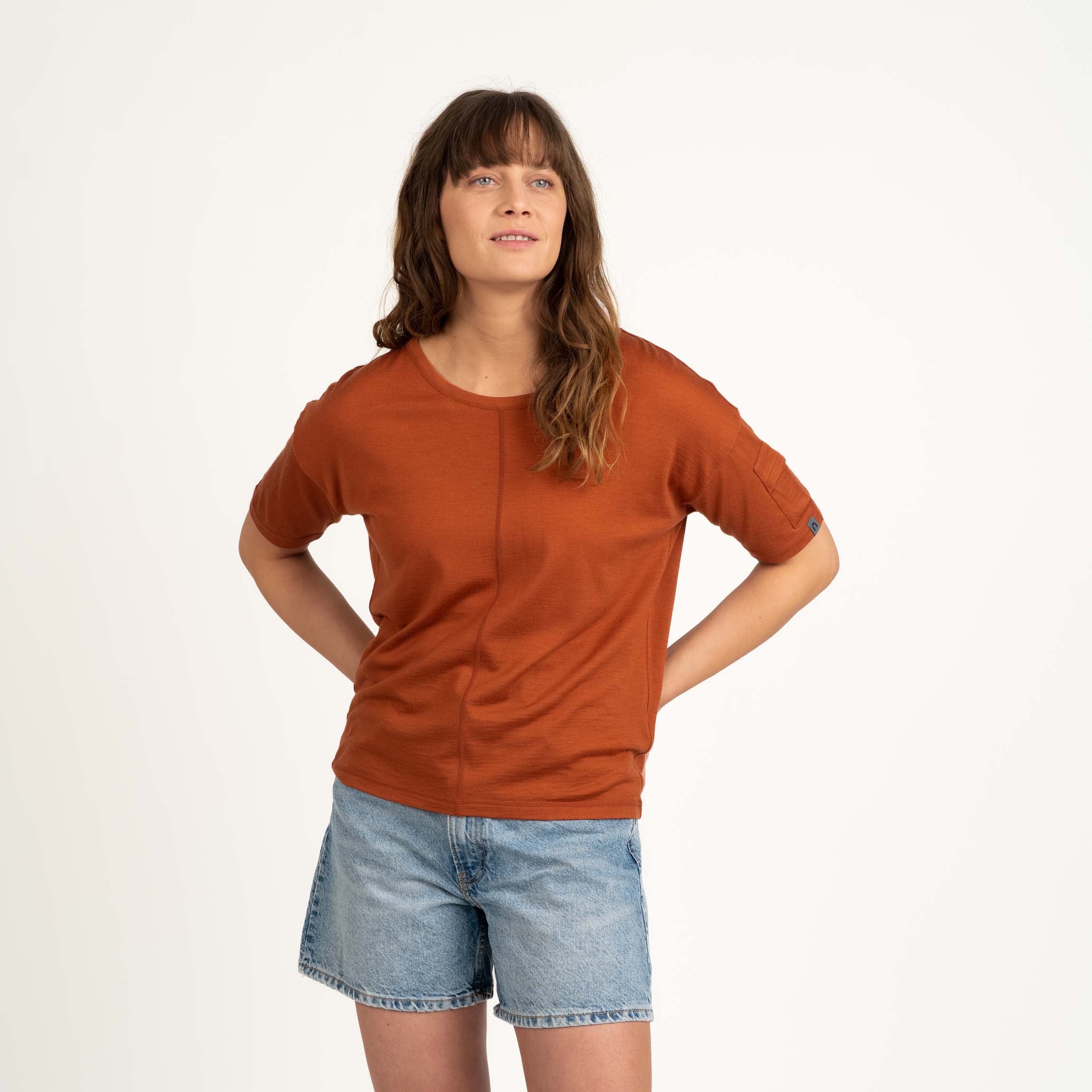 The model is 178 cm and wears size S.