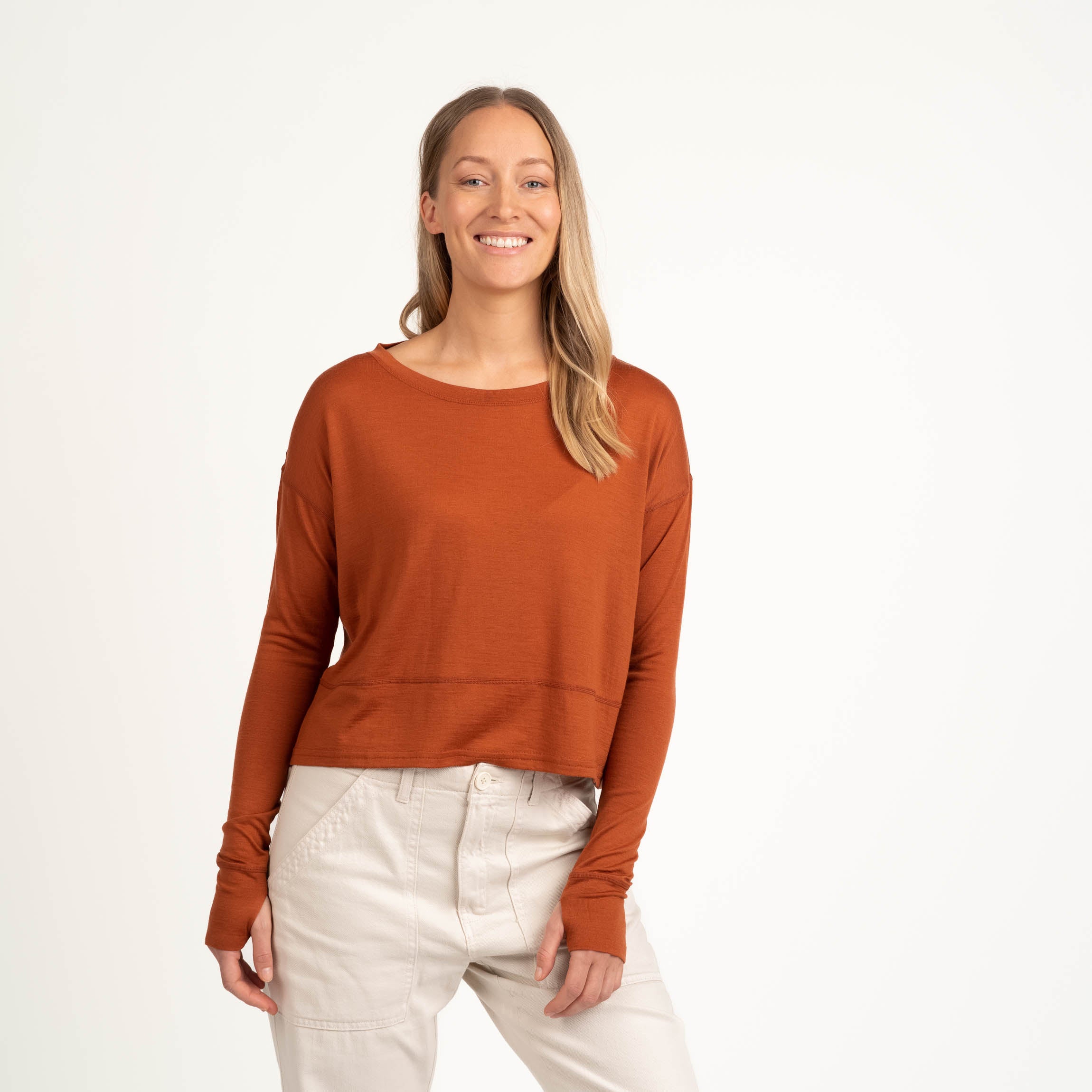 The model is 174 cm and wears size S.