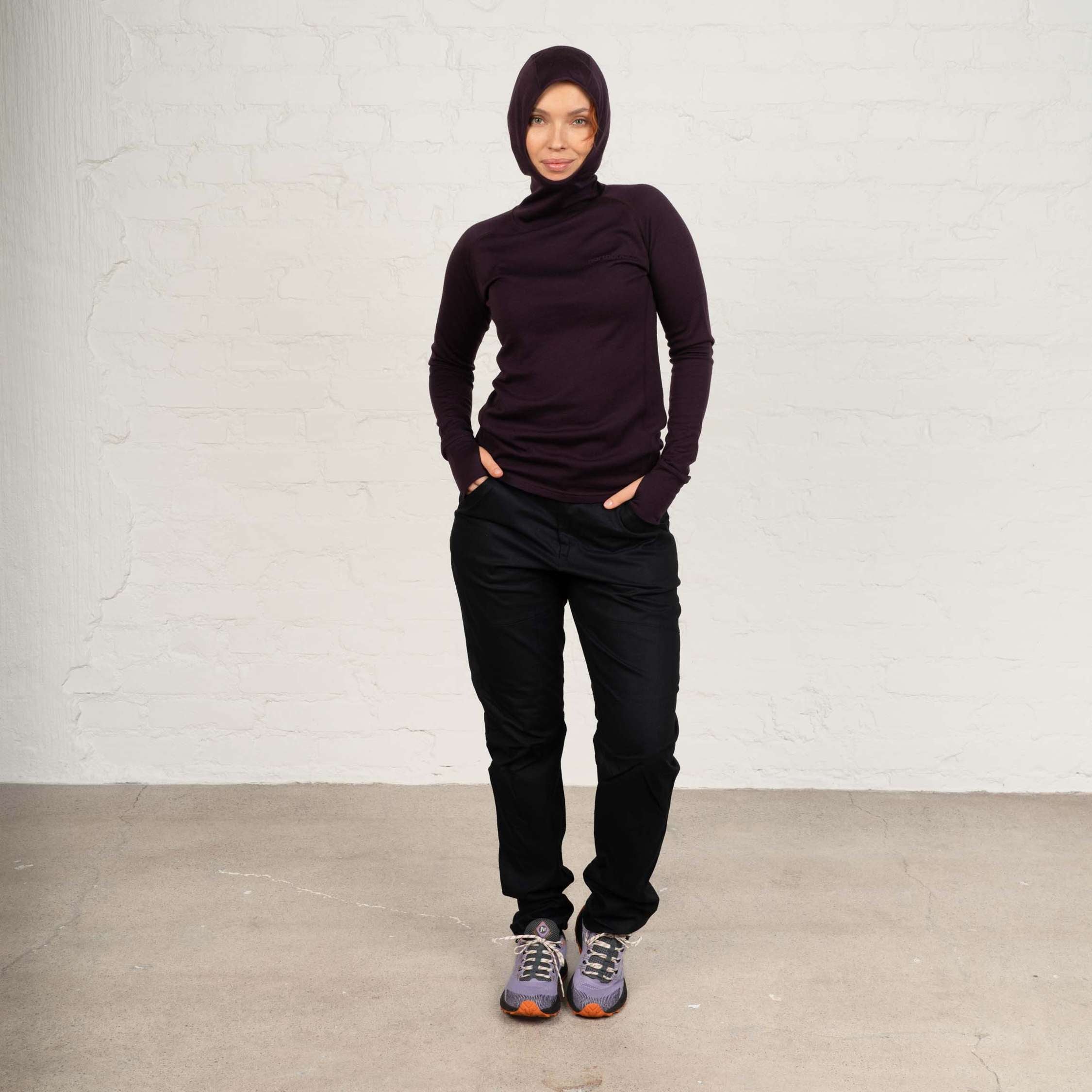 The model is 173 cm and wears size S.