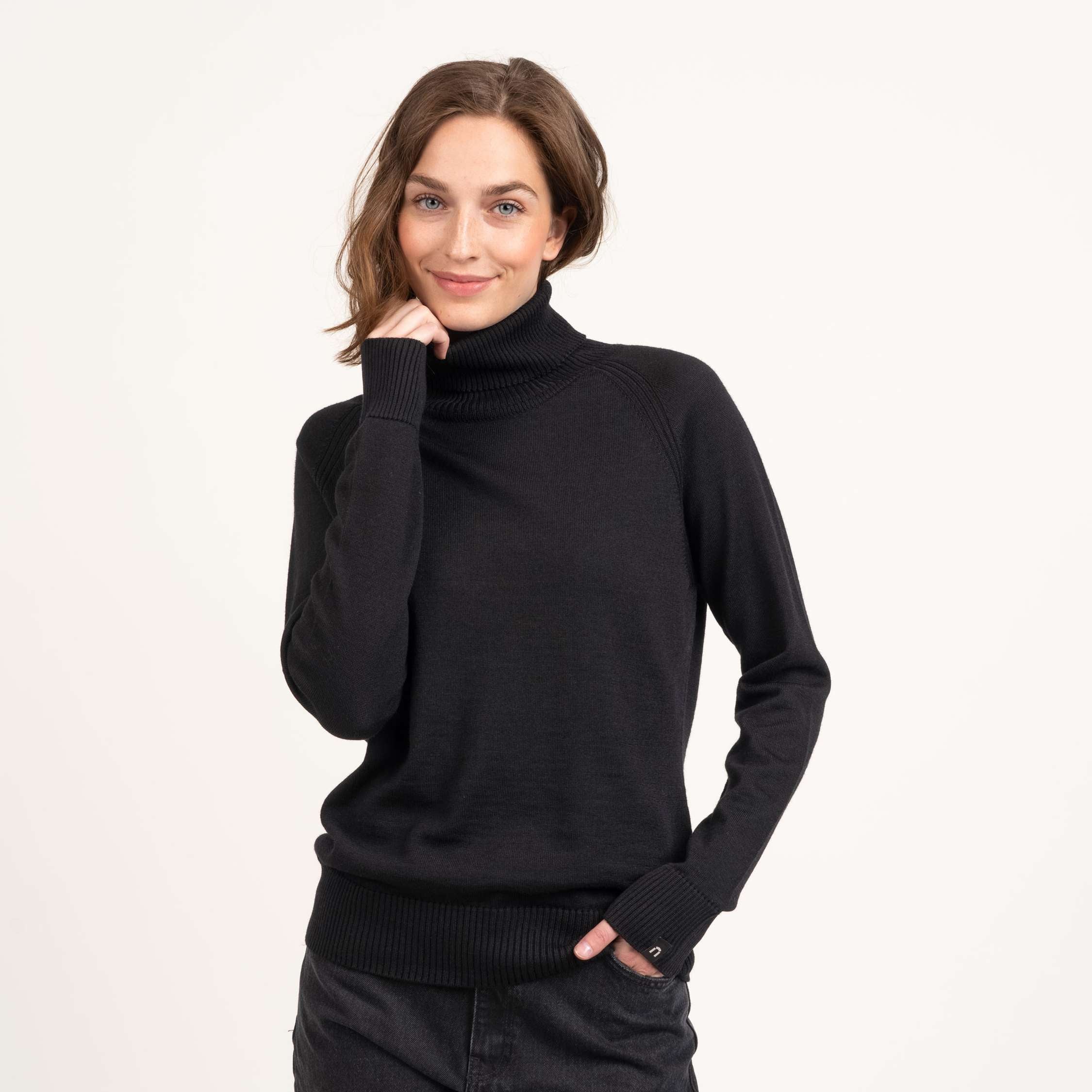 The model is 175 cm and wears size S.