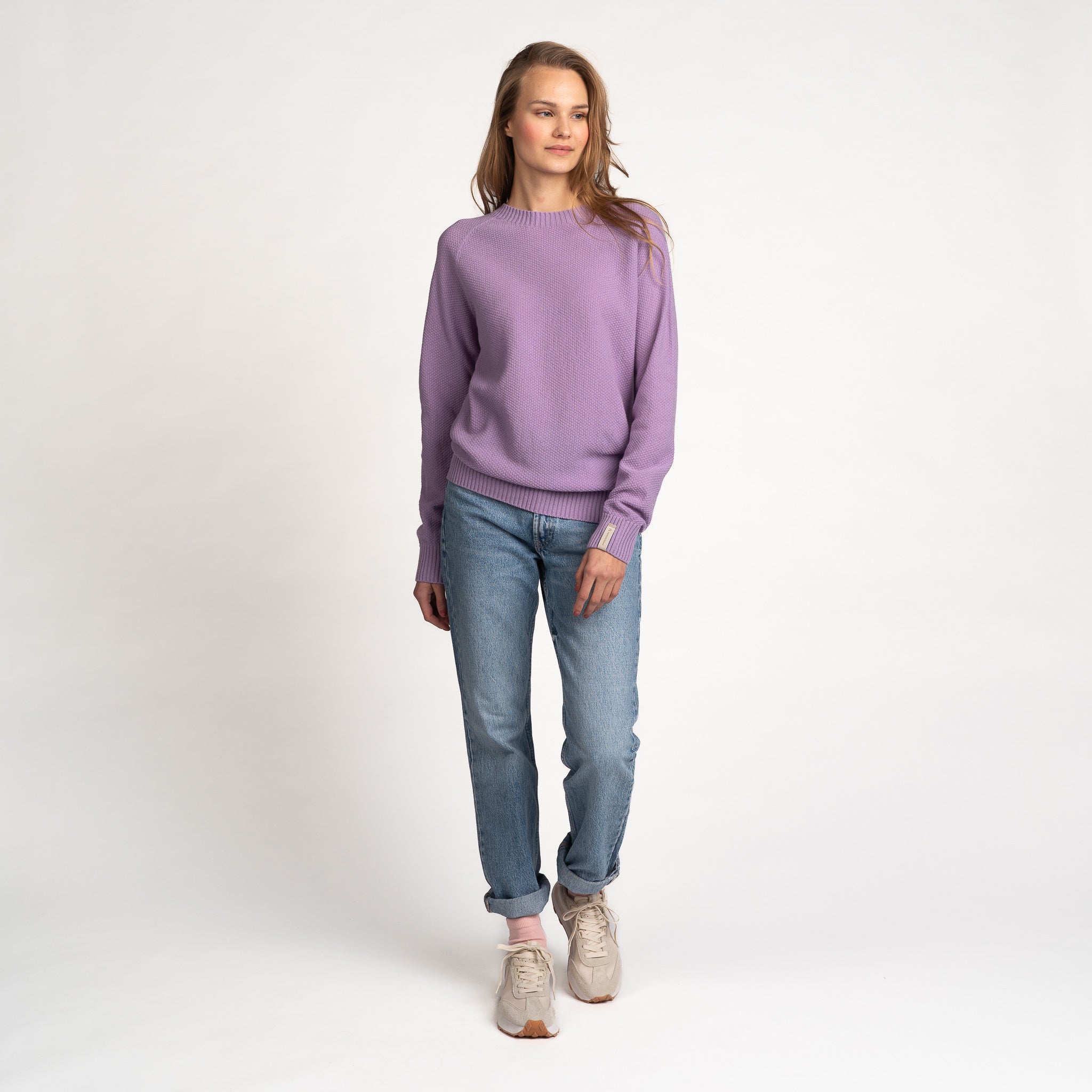 The model is 175 cm and wears size S.