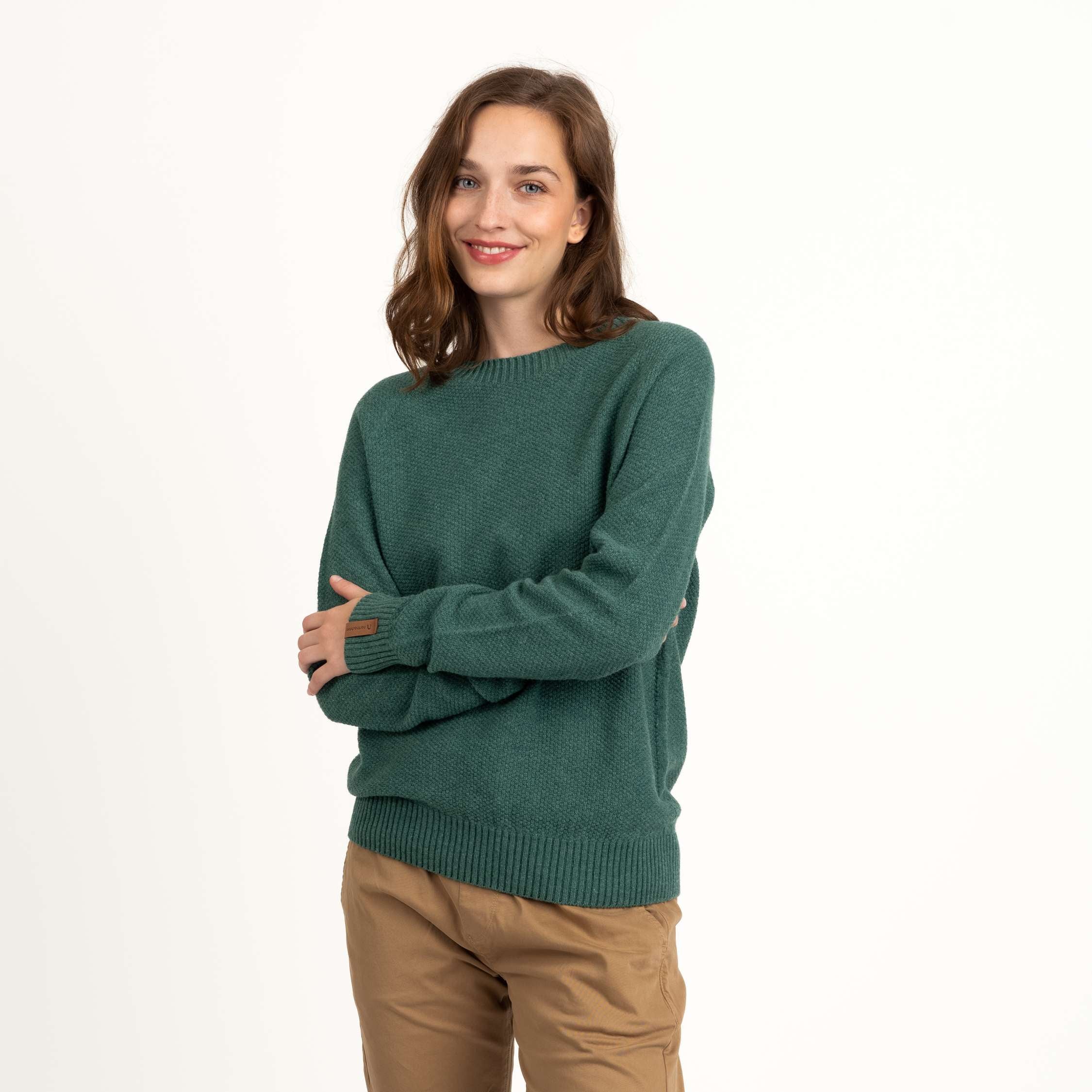 The model is 175 cm and wears size S.