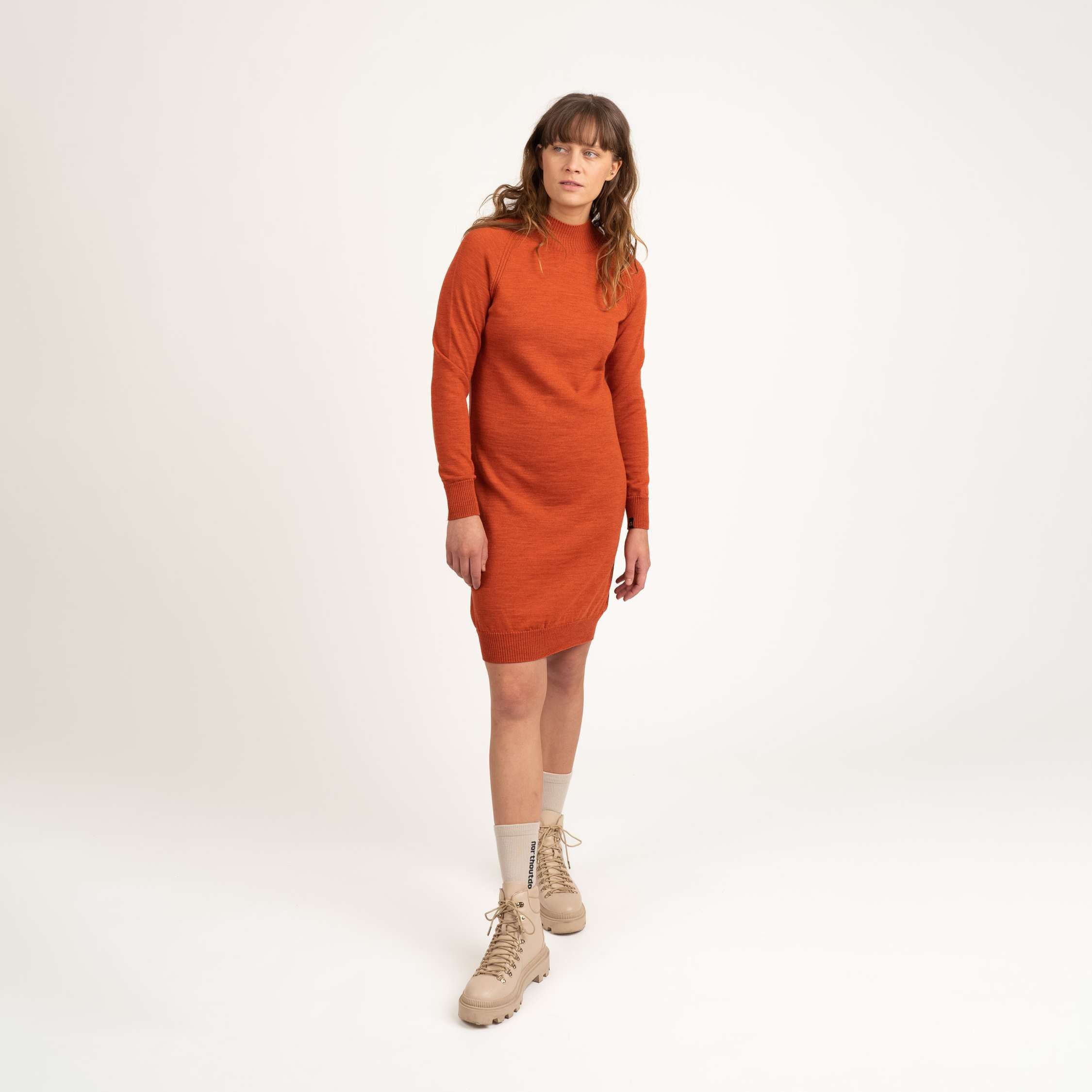 The model is 178 cm and wears size S.