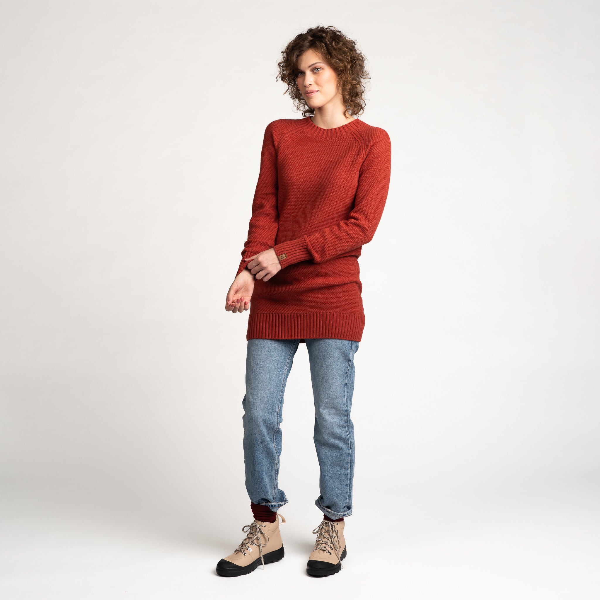 The model is 177 cm and wears size S.