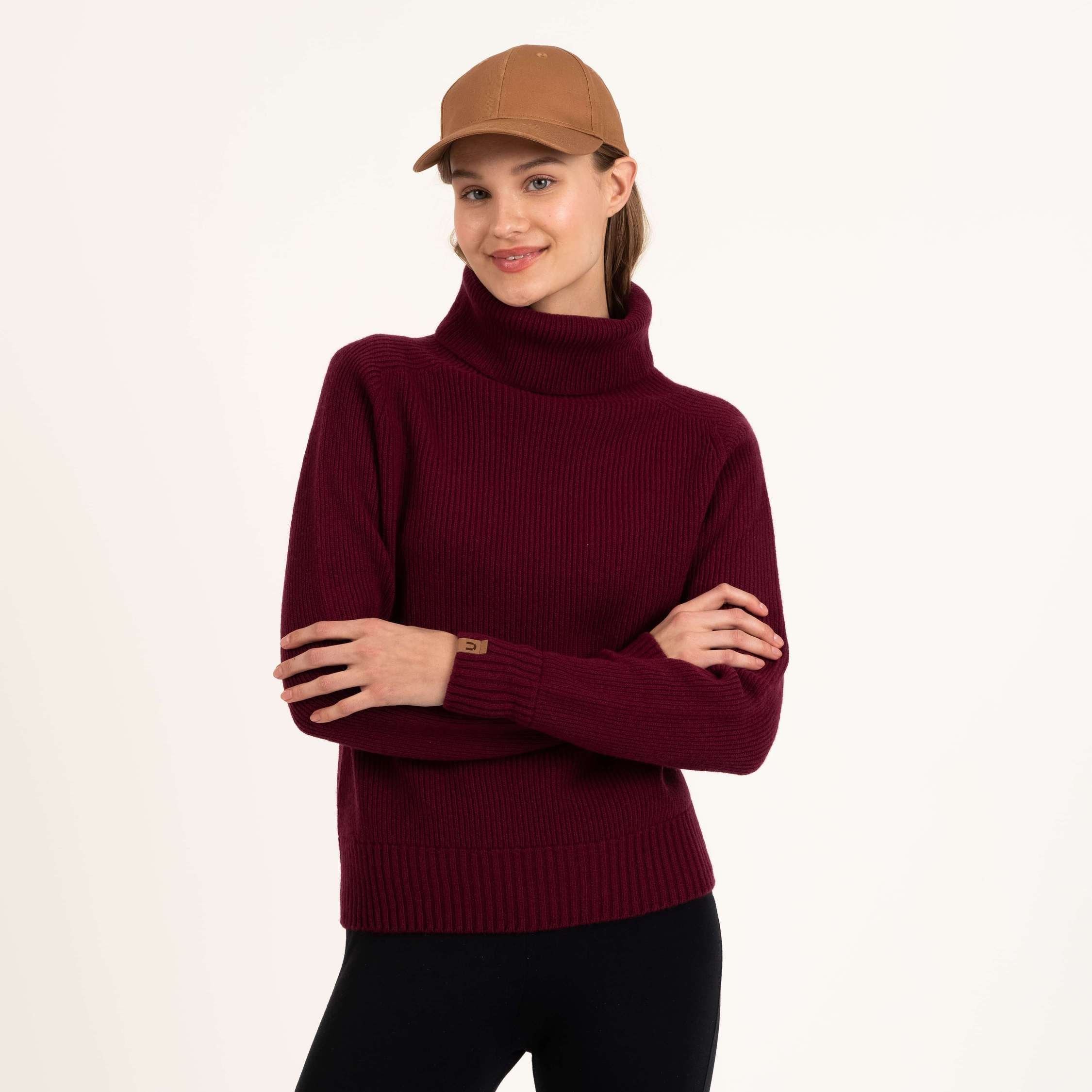 The model is 175 cm and wears size S.