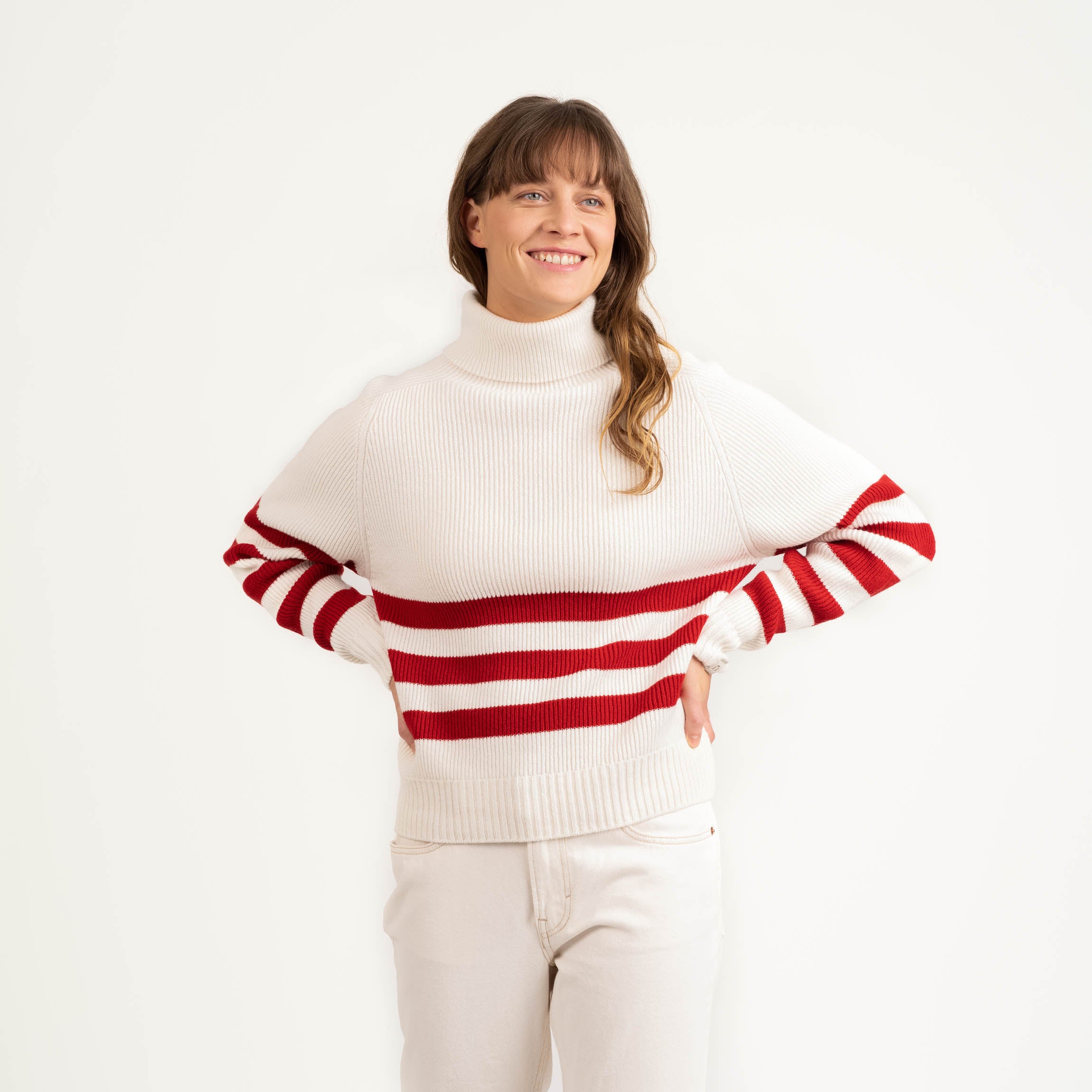 The model is 178 cm and wears size M.