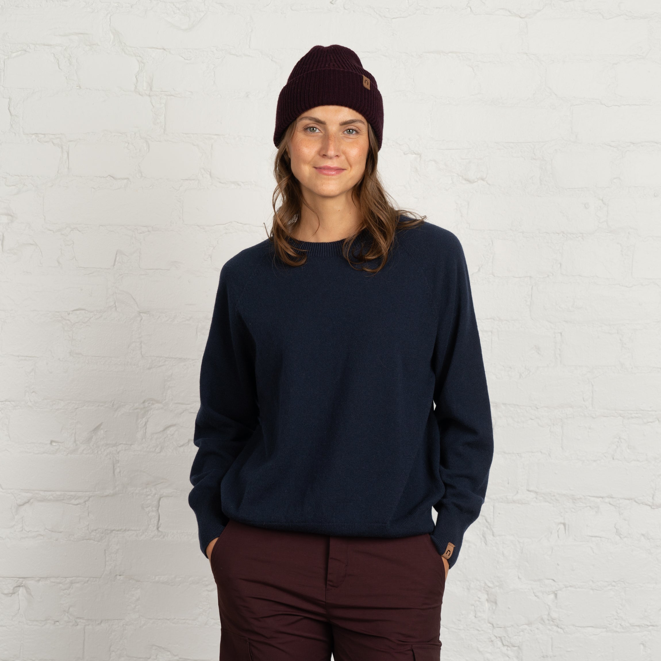 The model is 175 cm and wears size M.