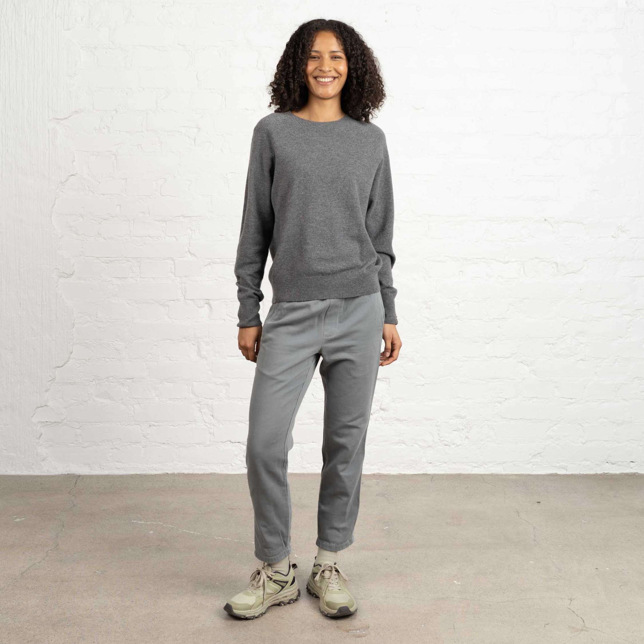 The model is 180 cm and wears size M.