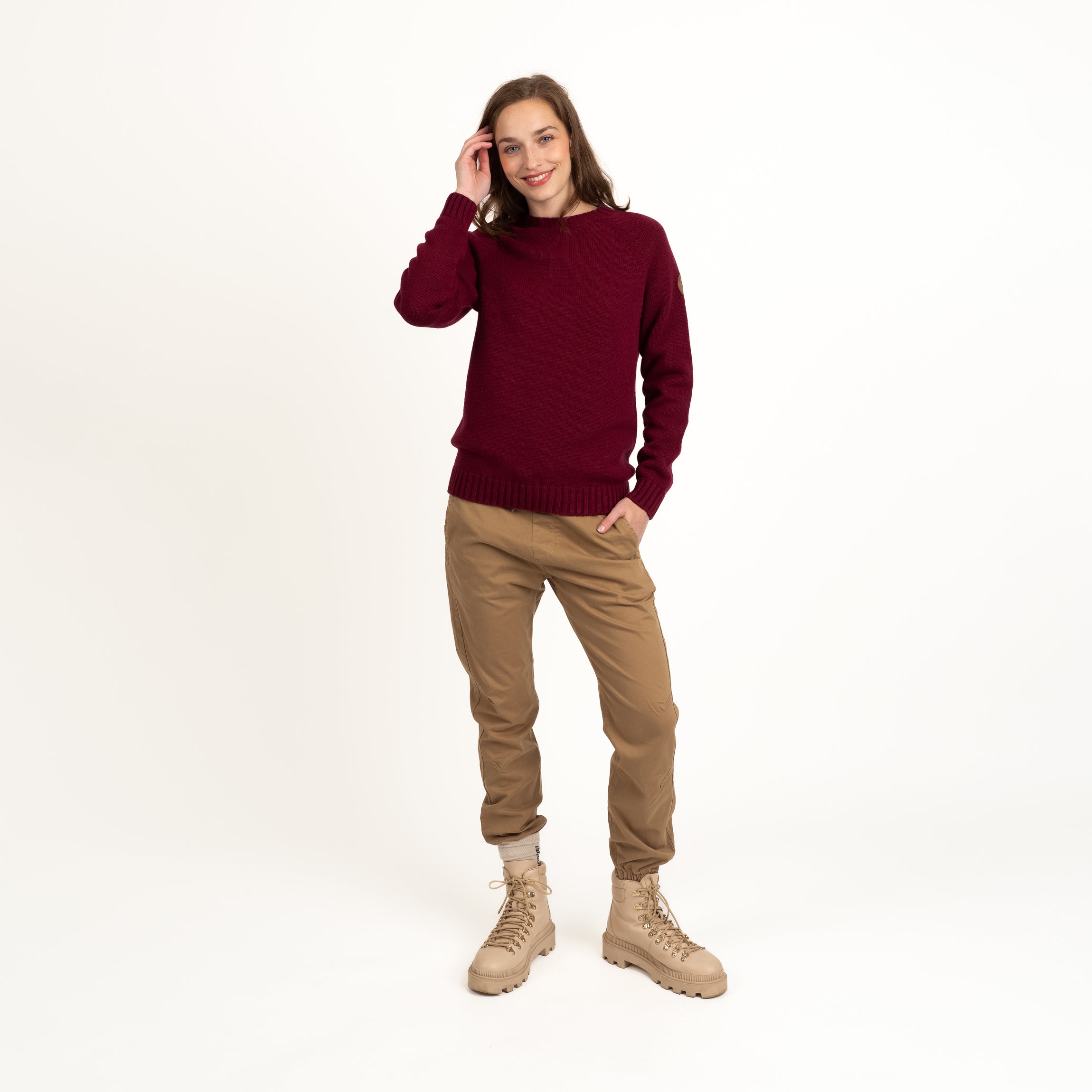 The model is 175 cm and wears size S.