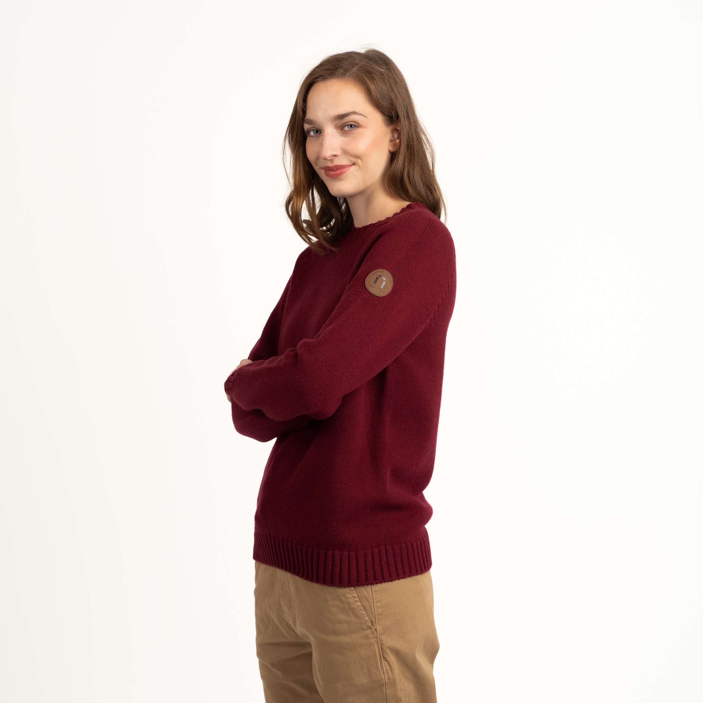 The model is 175 cm and wears size S.