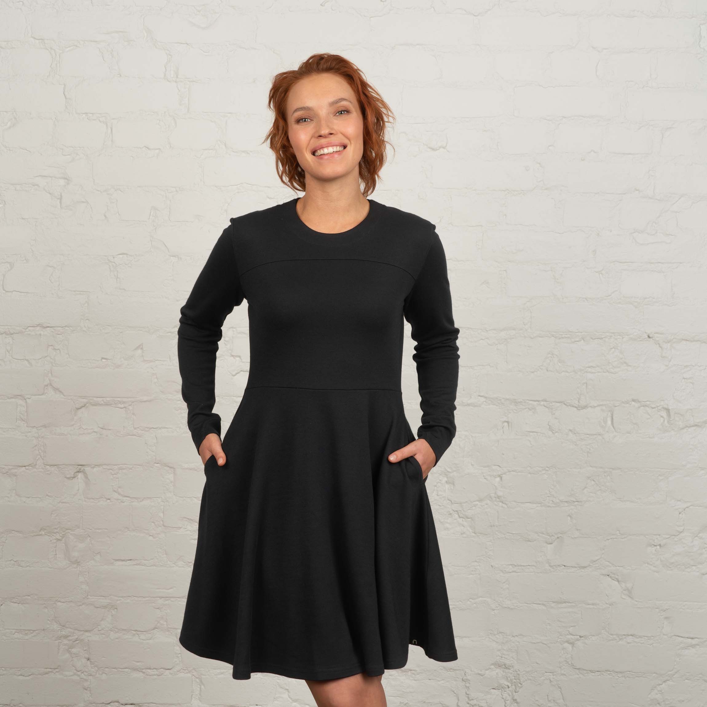 The model is 173 cm and wears size S.