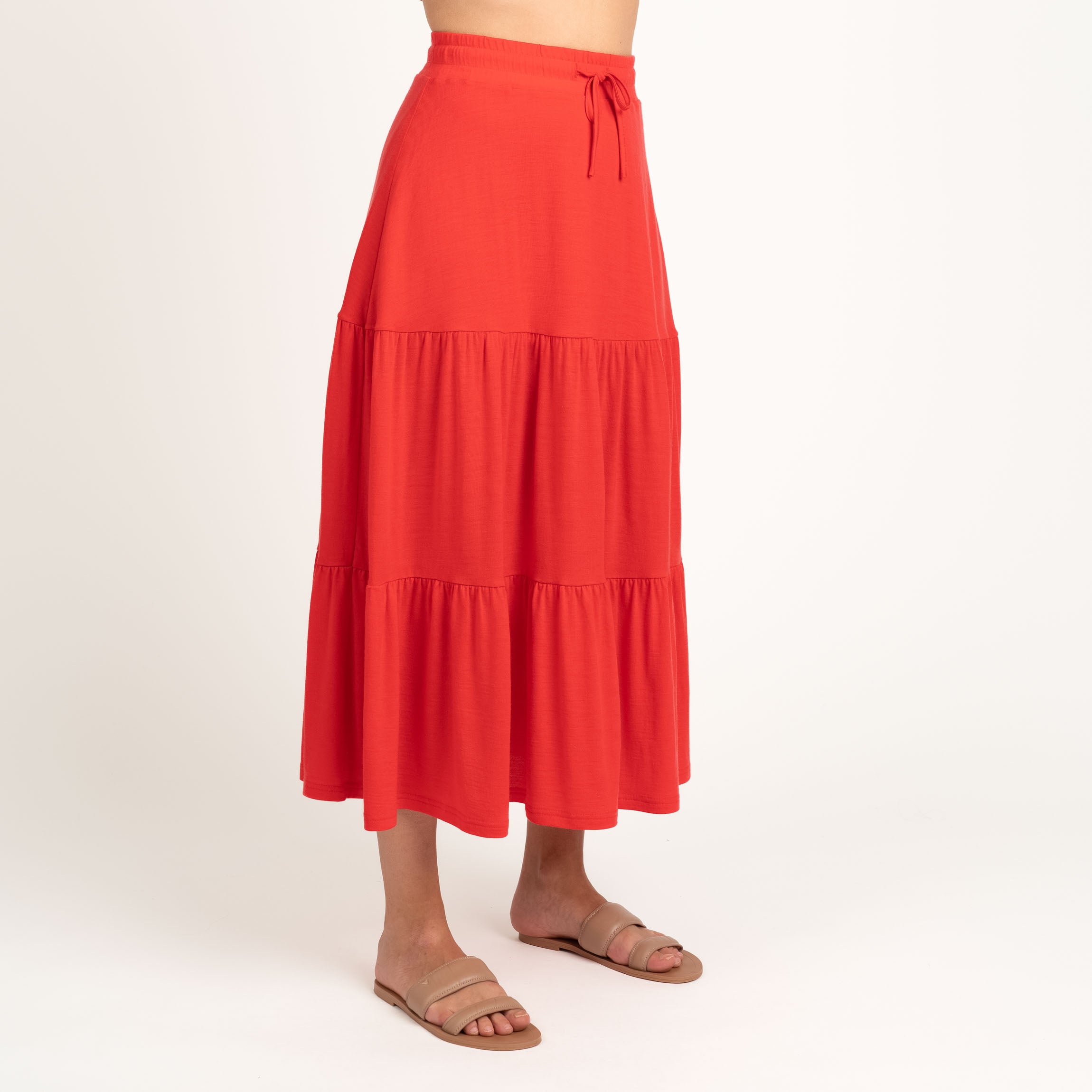 The model is 174 cm and wears size S.