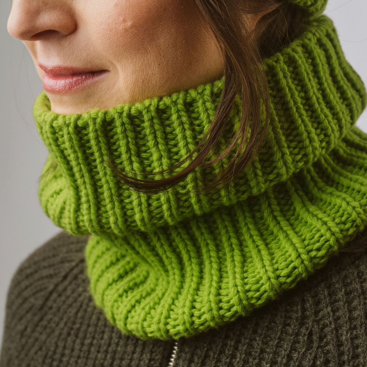 Polku Merino-Schlauchtuch UNI - dunkles Lime