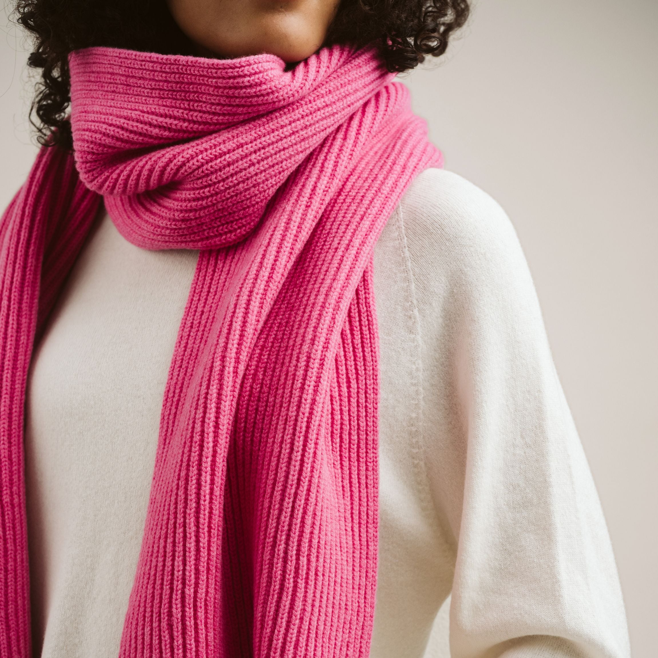 Pyry merino kaulaliina - pioninpunainen