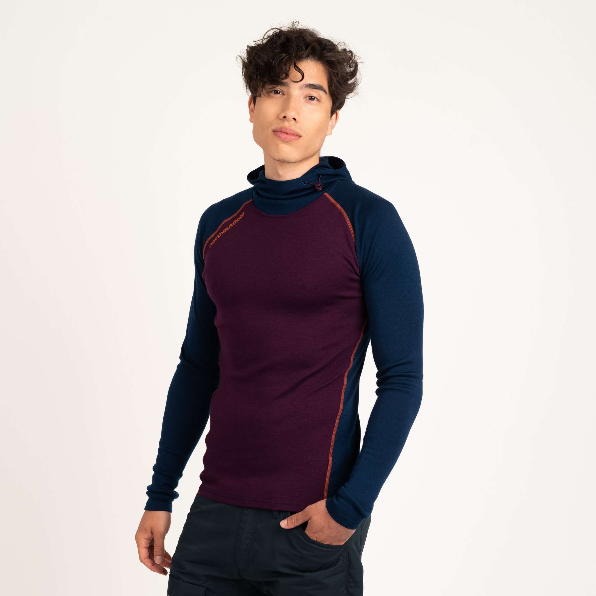 The model is 186 cm and wears size M.