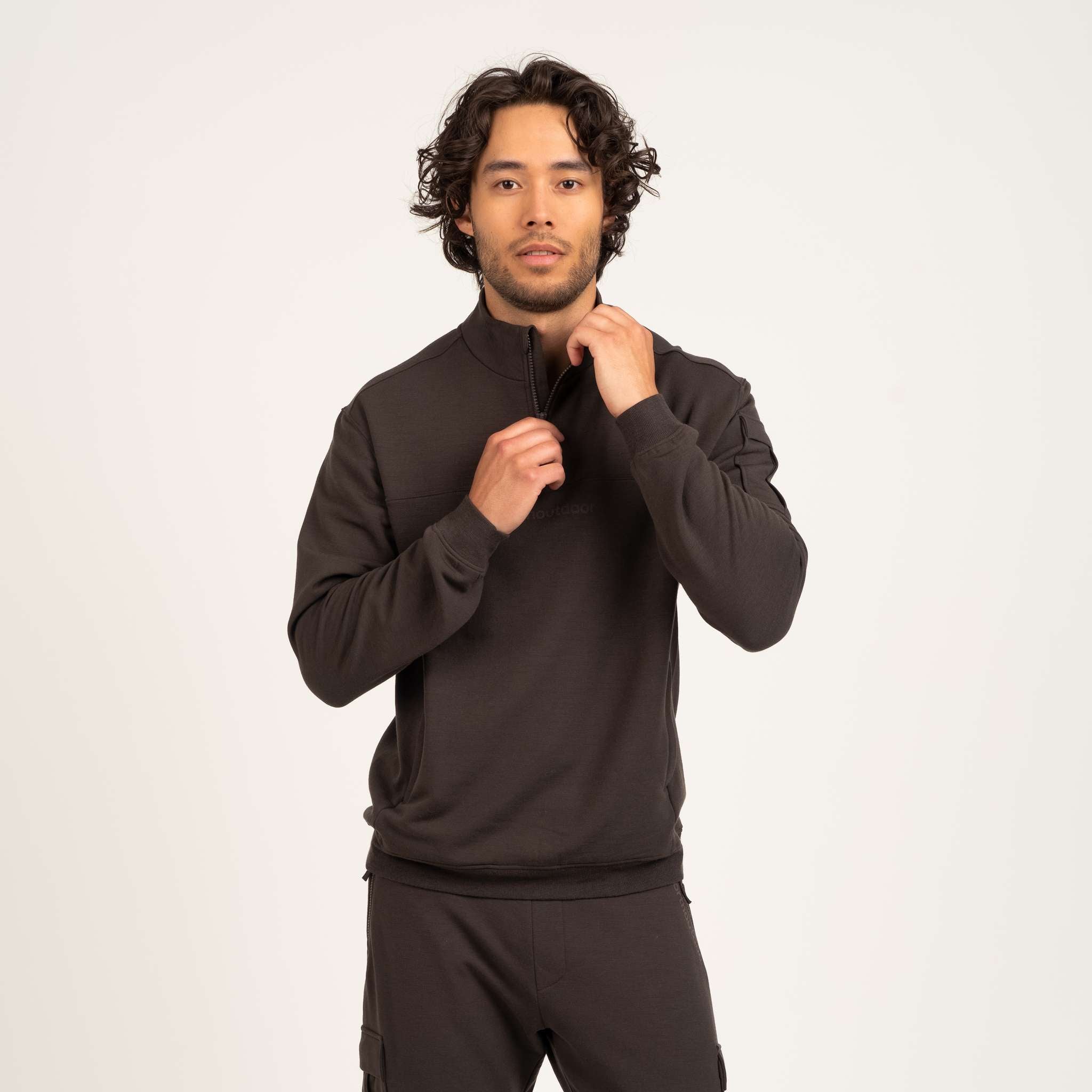 The model is 187 cm and wears size L.