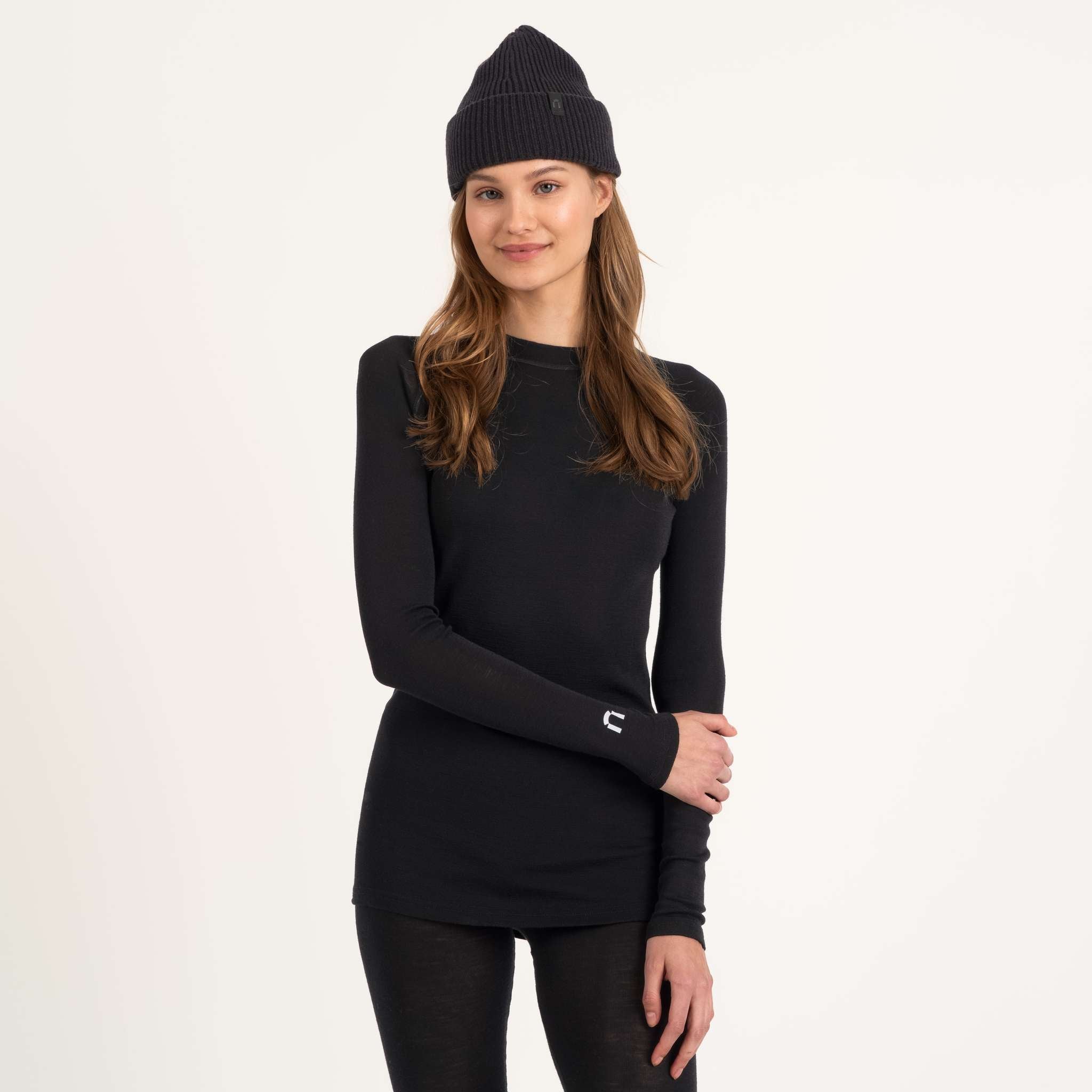 The model is 175 cm and wears size S.