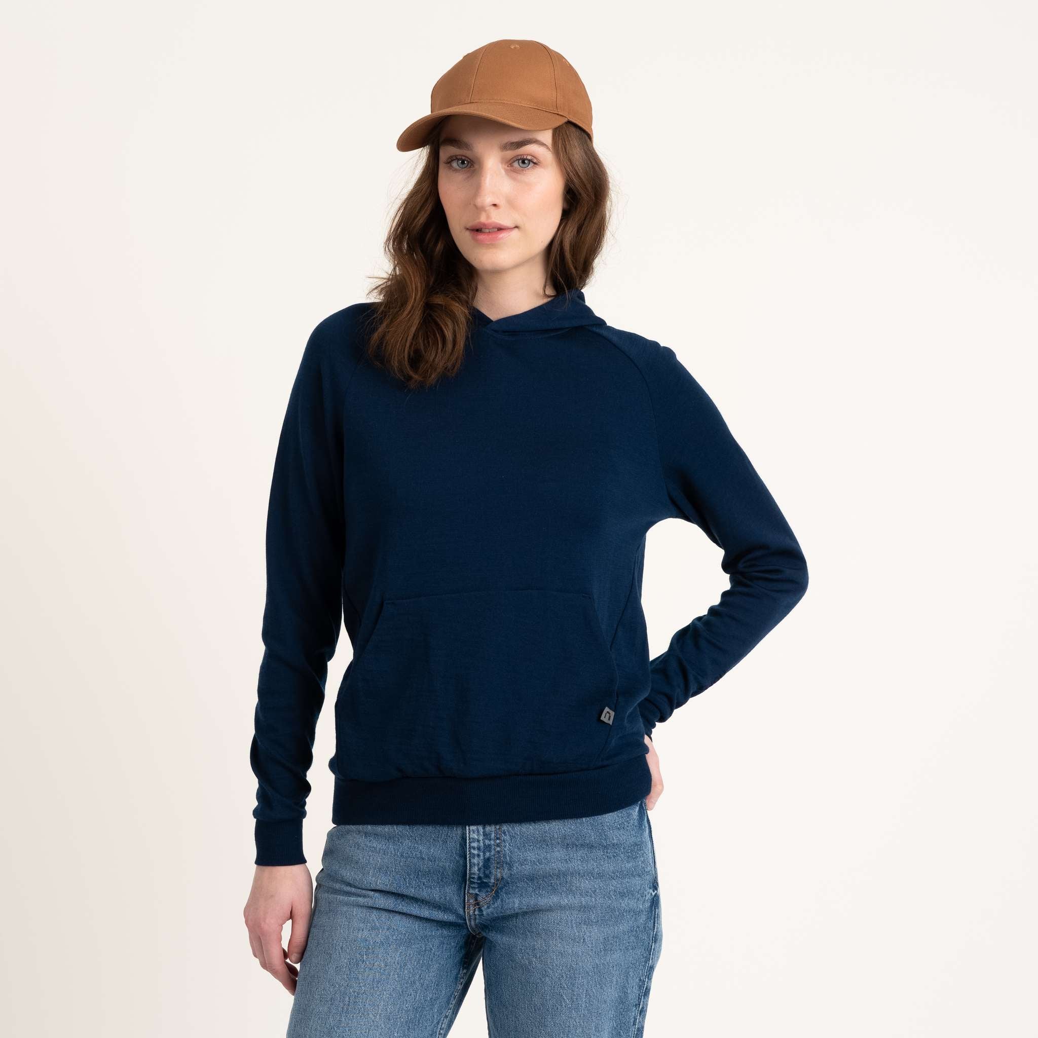 The model is 175 cm and wears size S.