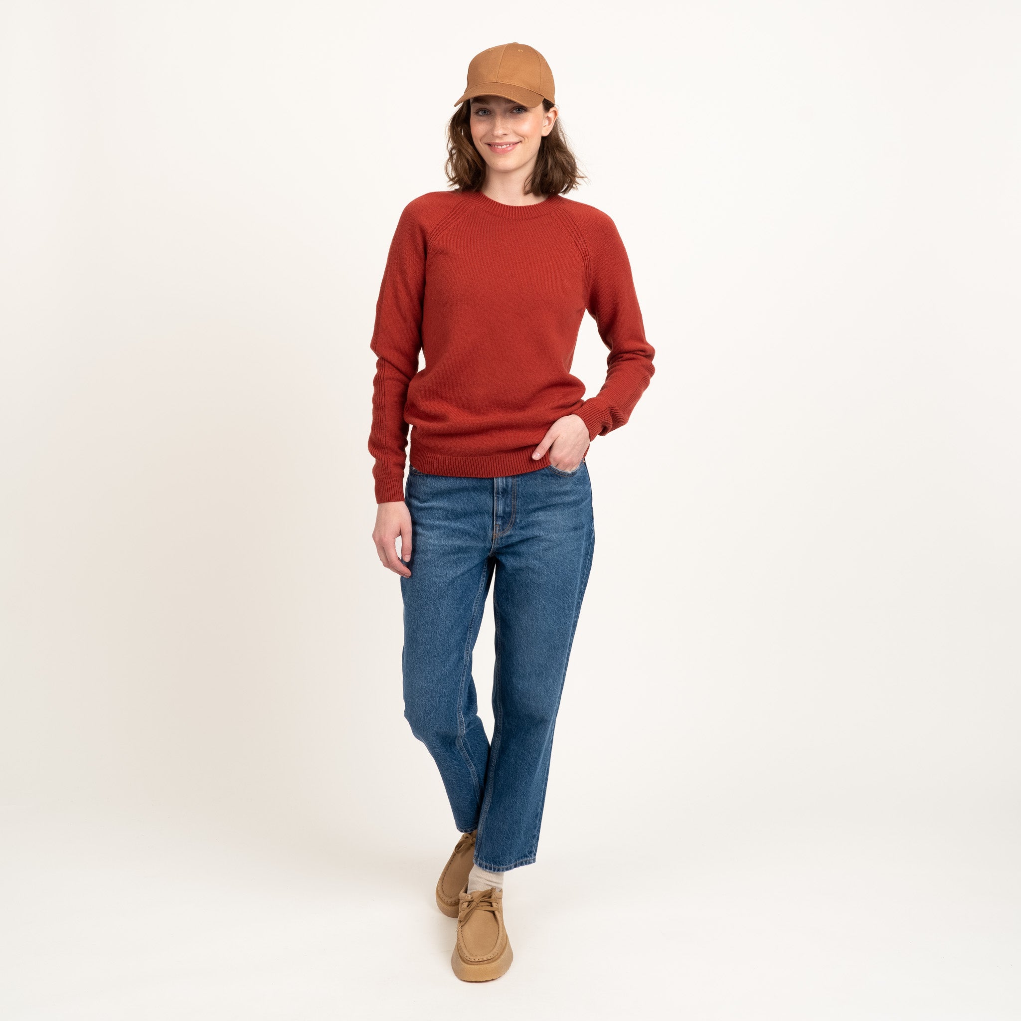 The model is 175 cm and wears size S.