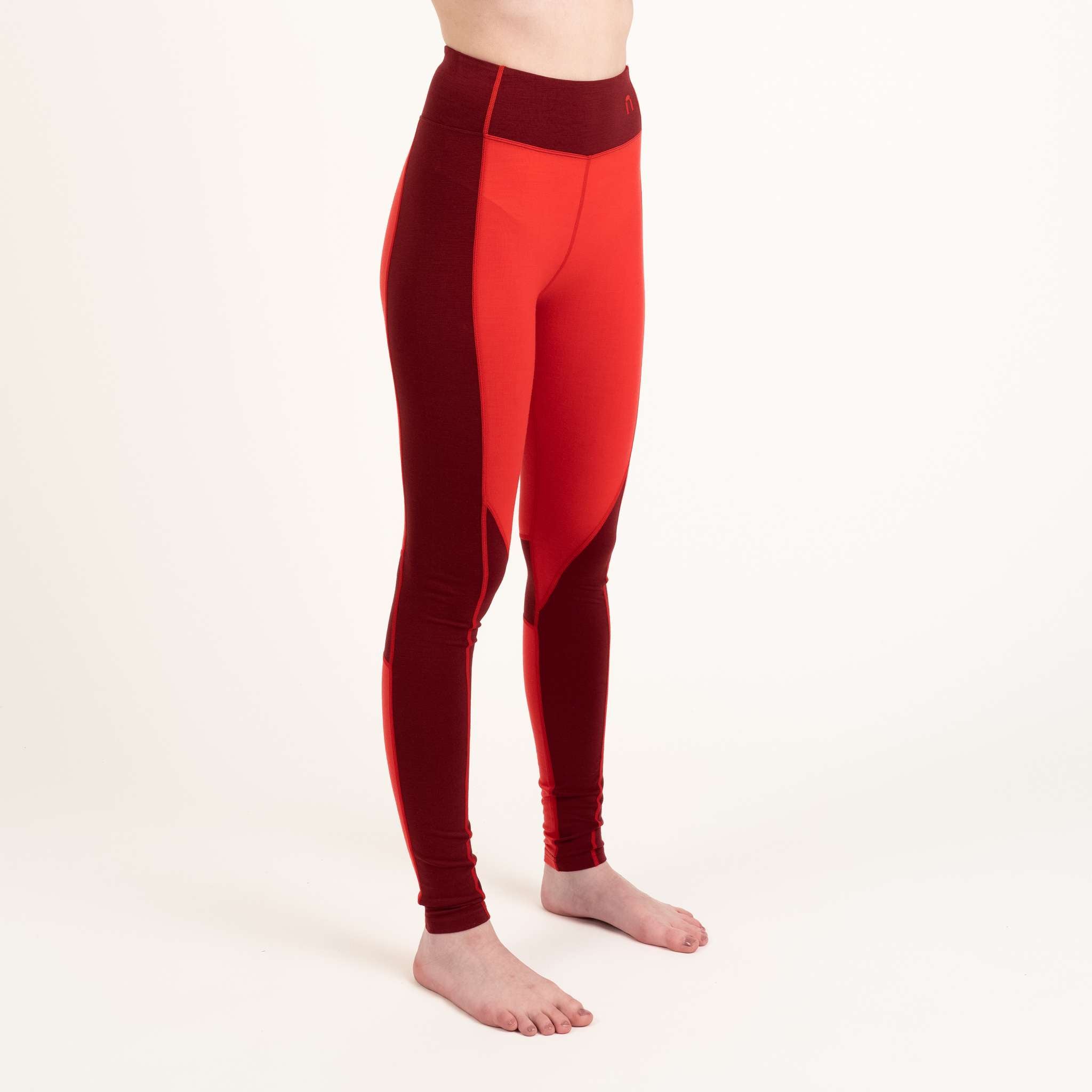 The model is 175 cm and wears size S.