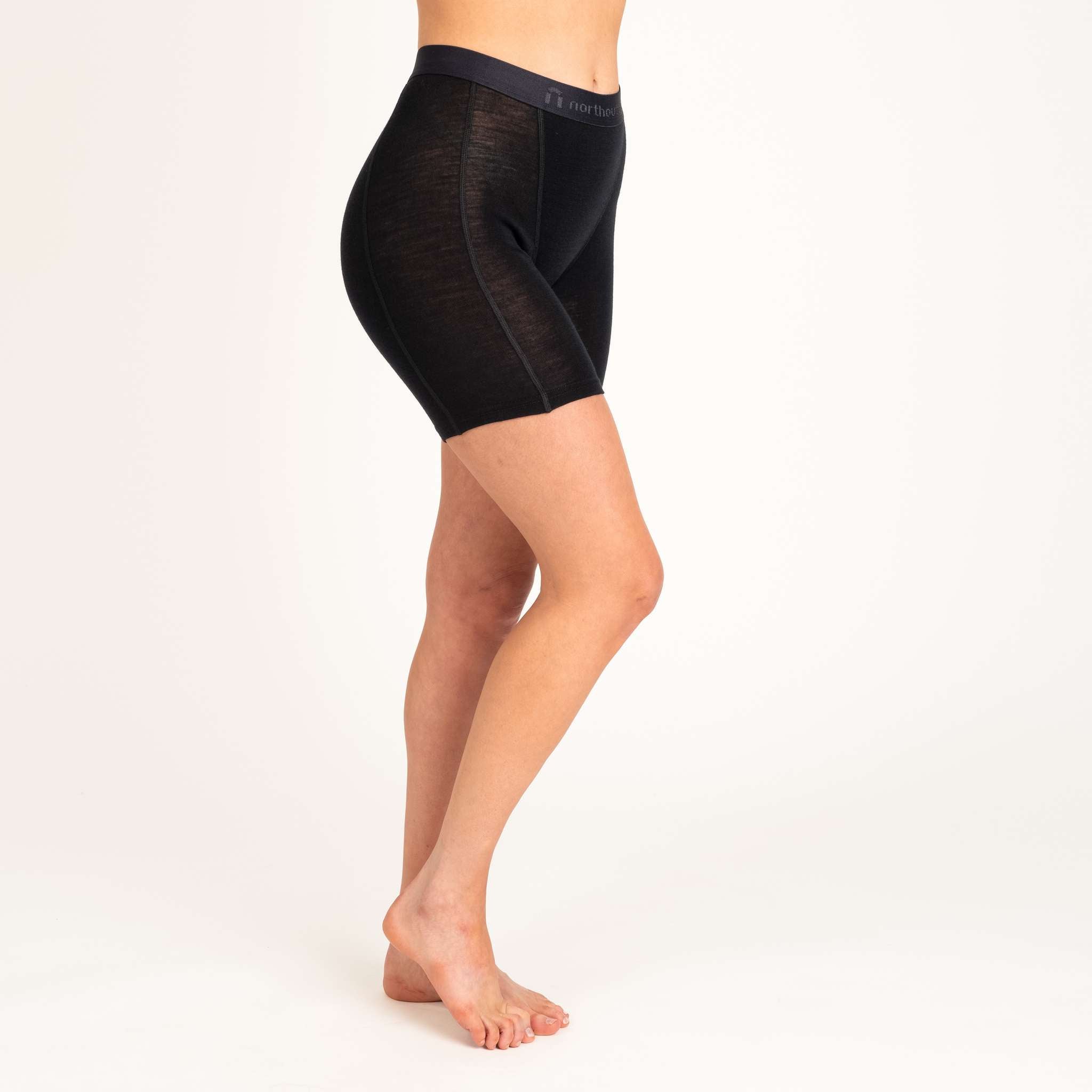 The model is 173 cm and wears size S.