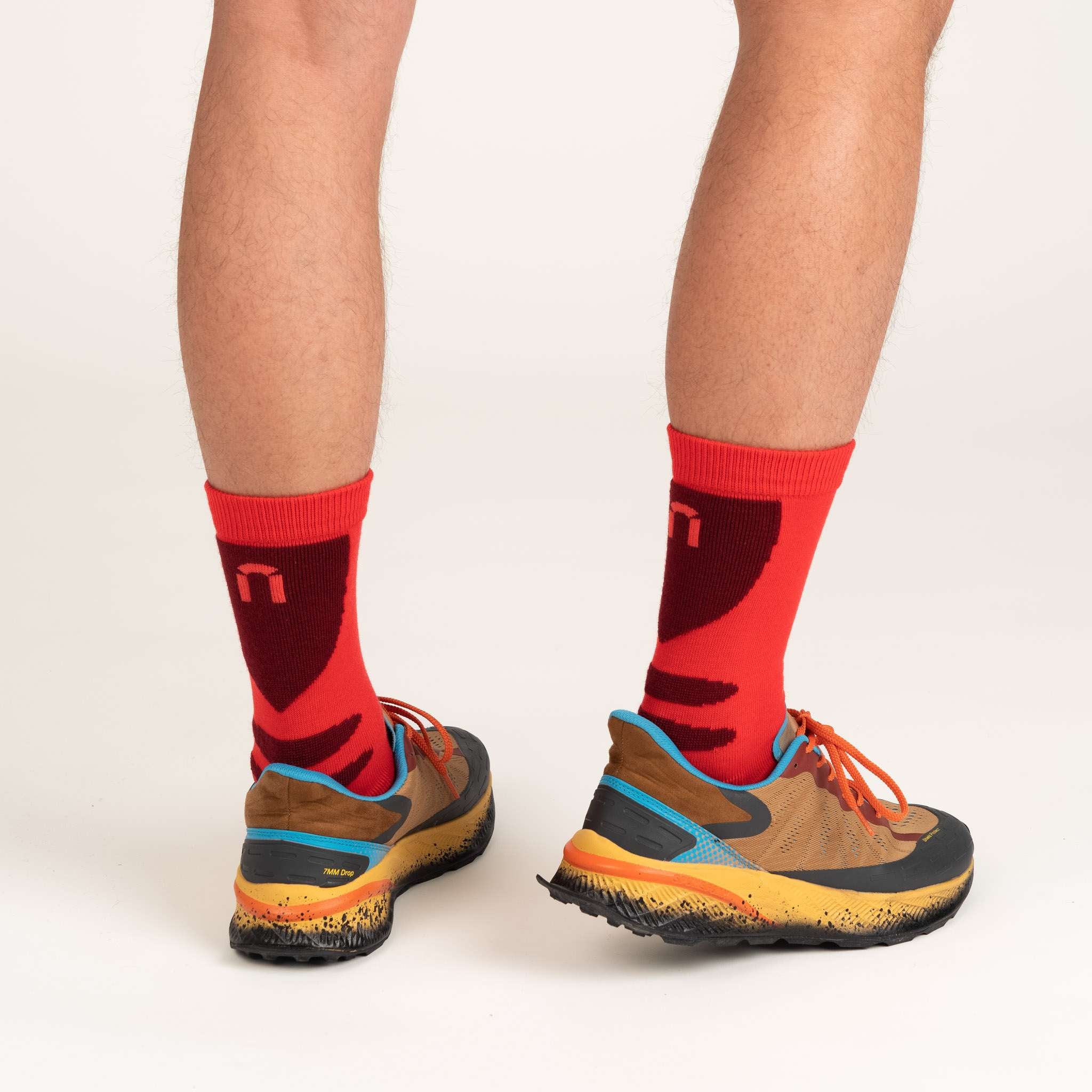 Intense pro merinosukat BASIC - raparperinpunainen | unikonpunainen