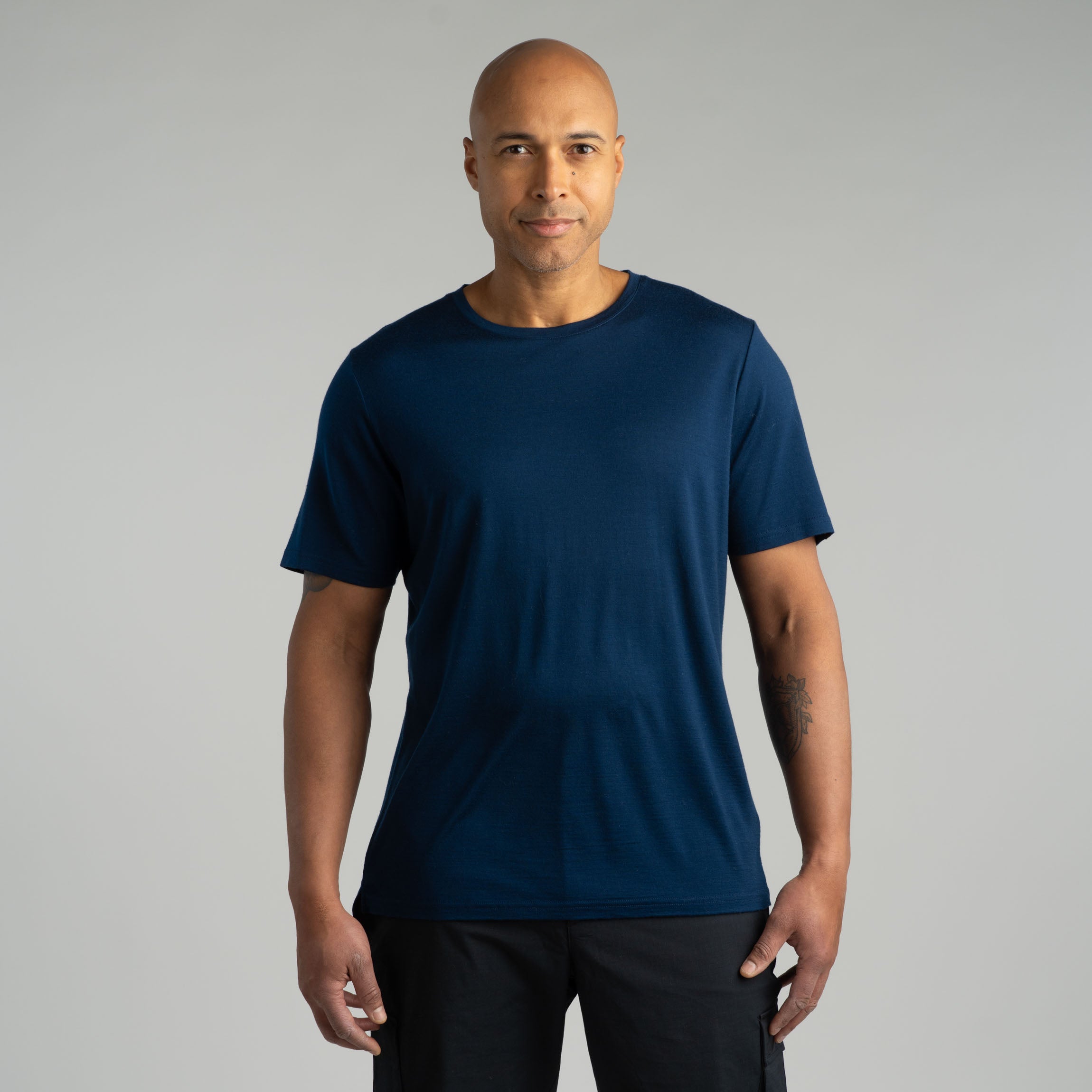 Liam merino T-paita - tumma mustikka