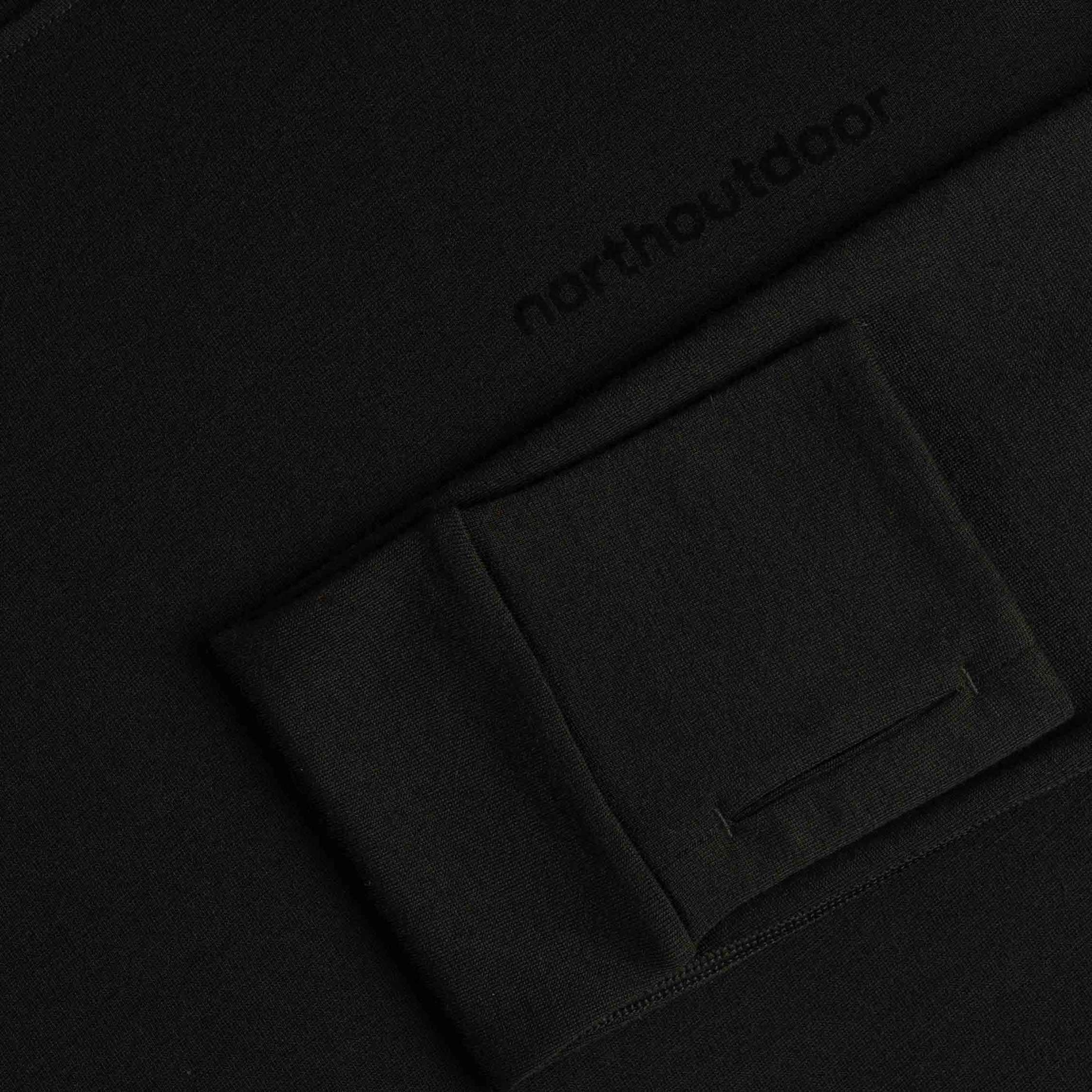 Sensitive 225 miesten aluskerroksen merinohuppari - musta