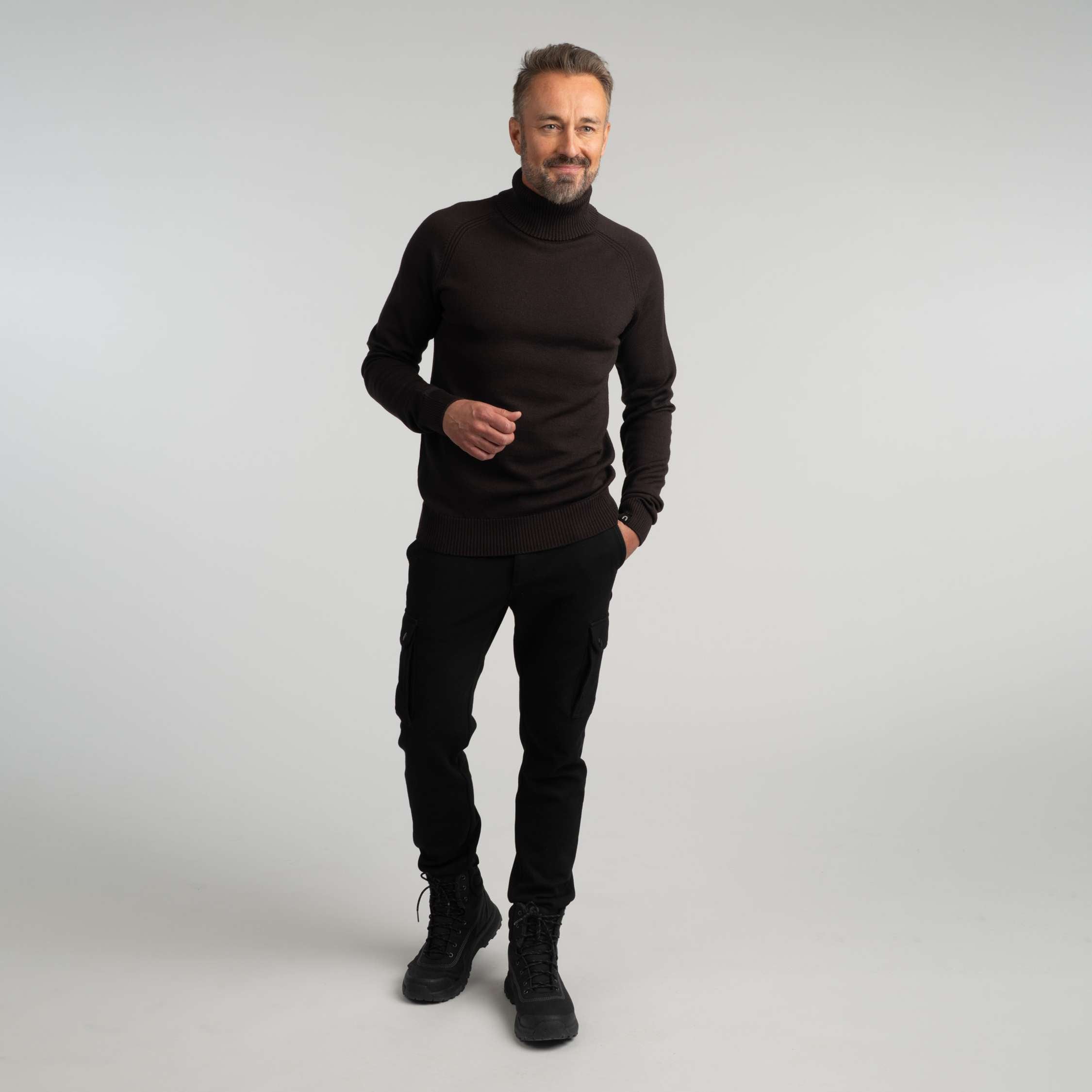 Halla pull en maille mérinos M - cacao foncé 