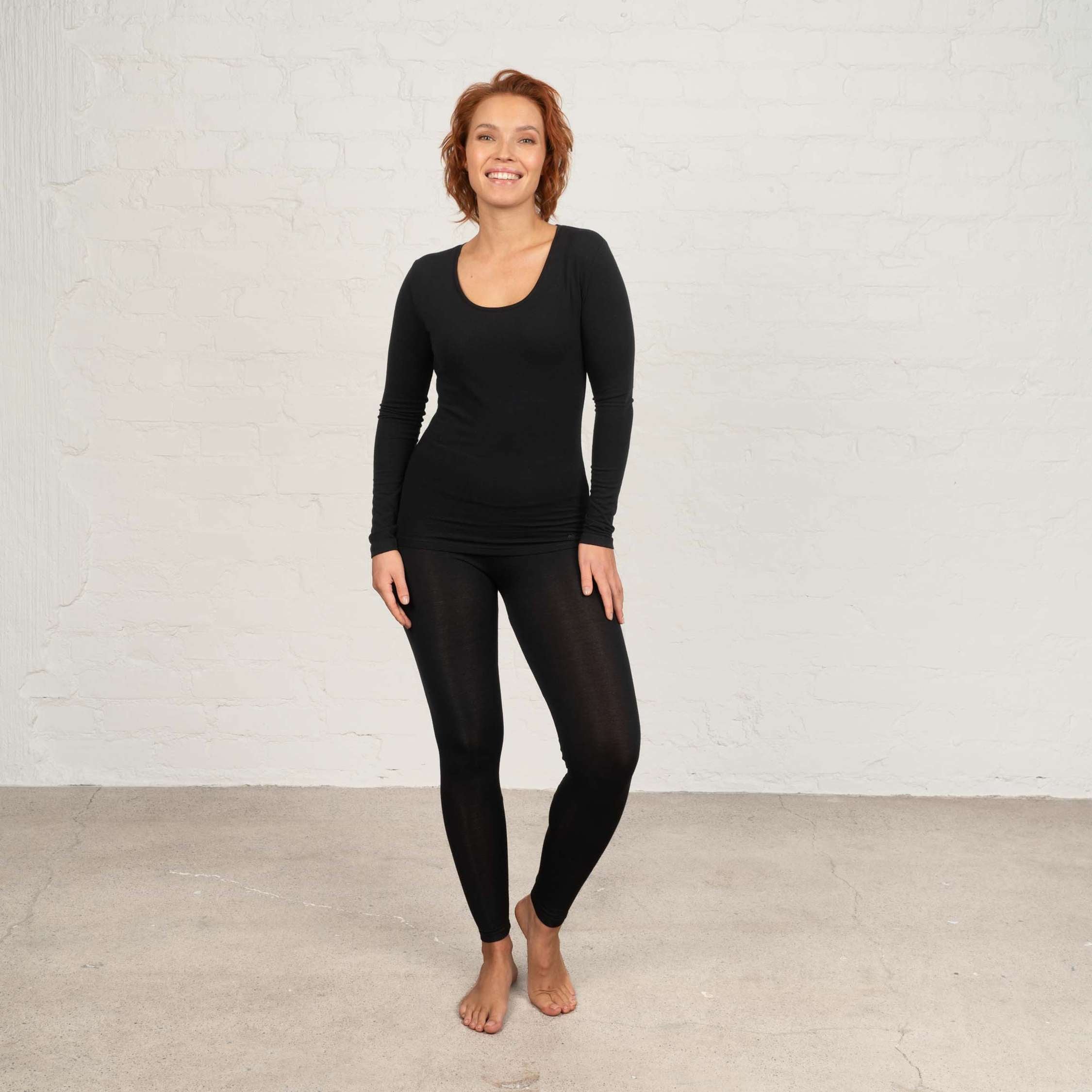 The model is 173 cm and wears size S.