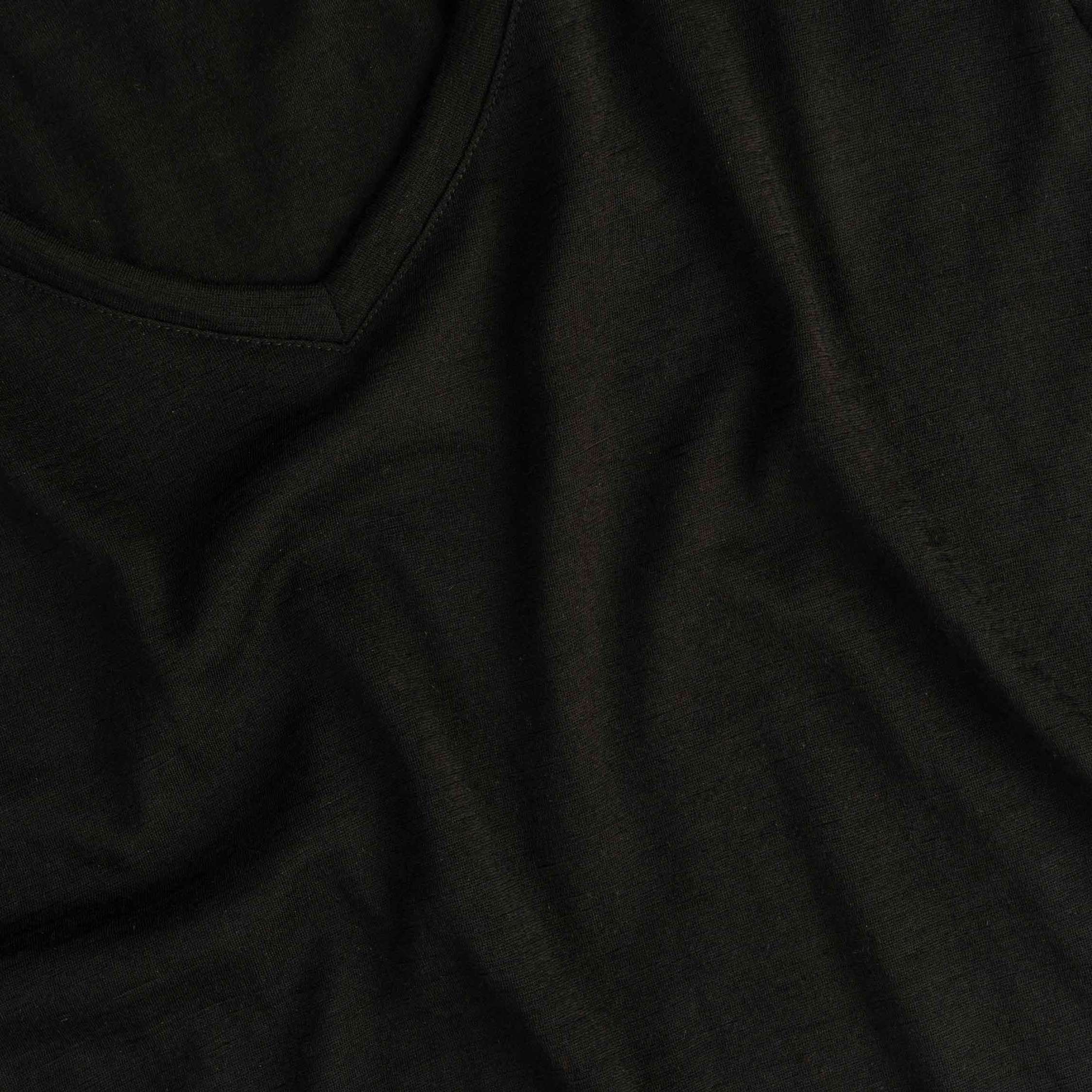 North Outdoor Olivia merino T-paita W värissä musta, mulesing-vapaa merinovilla. Suunniteltu Suomessa. - 