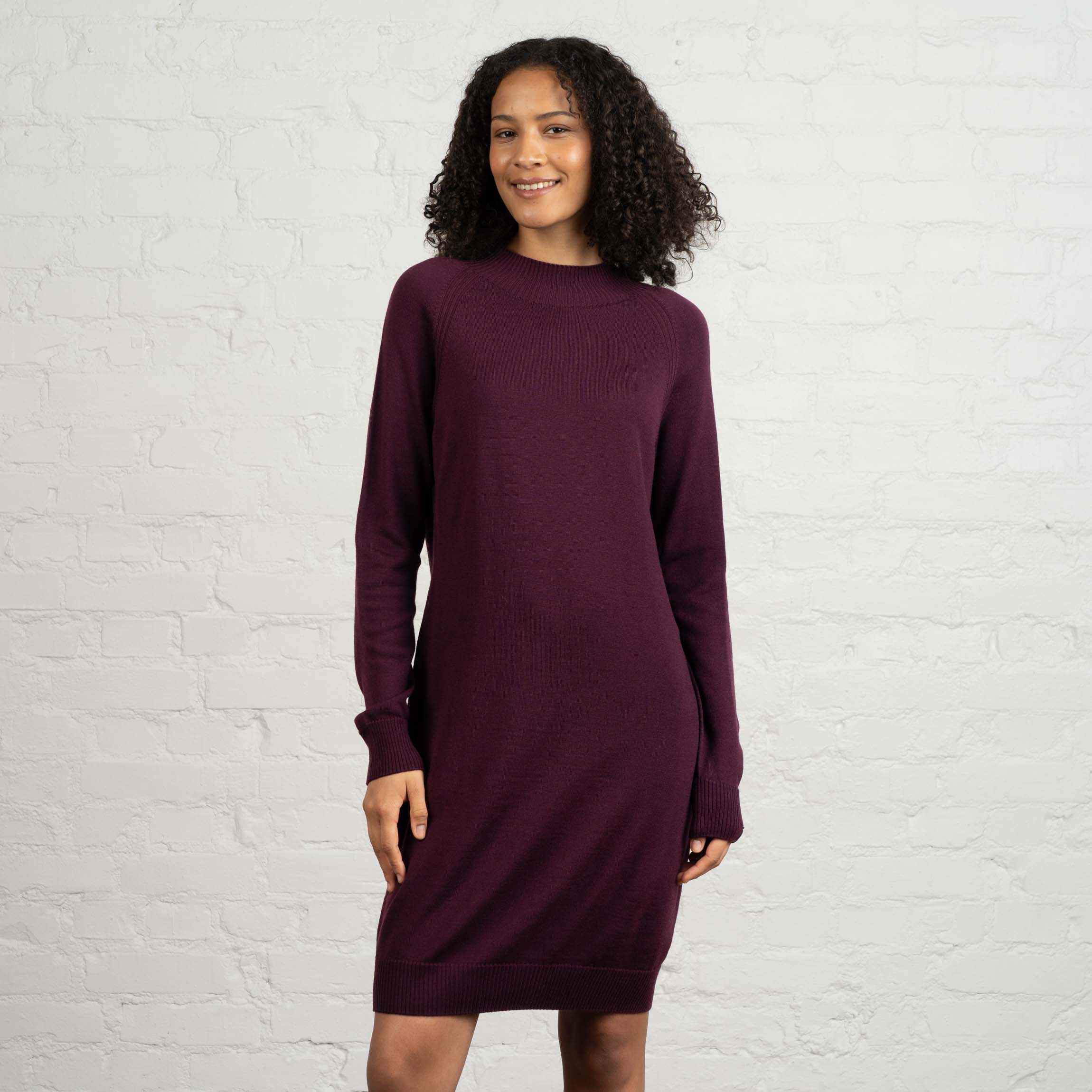 The model is 180 cm and wears size M.