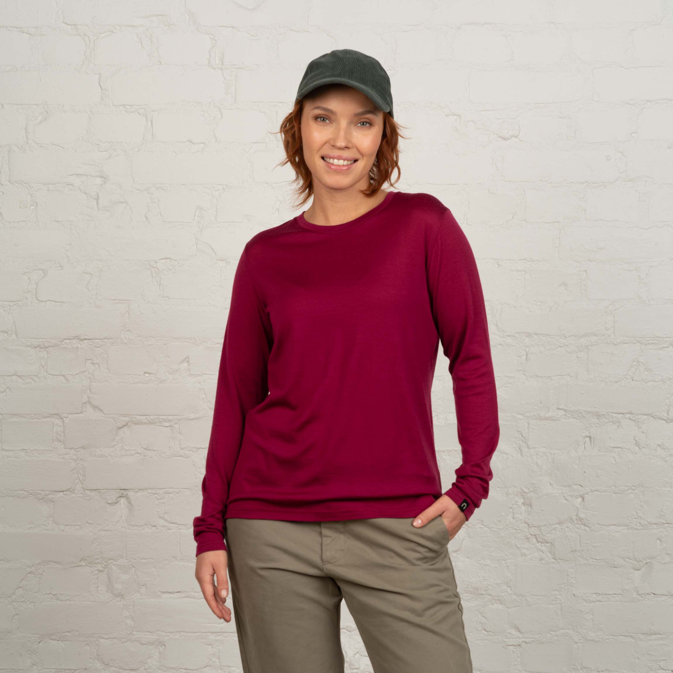 The model is 173 cm and wears size S.