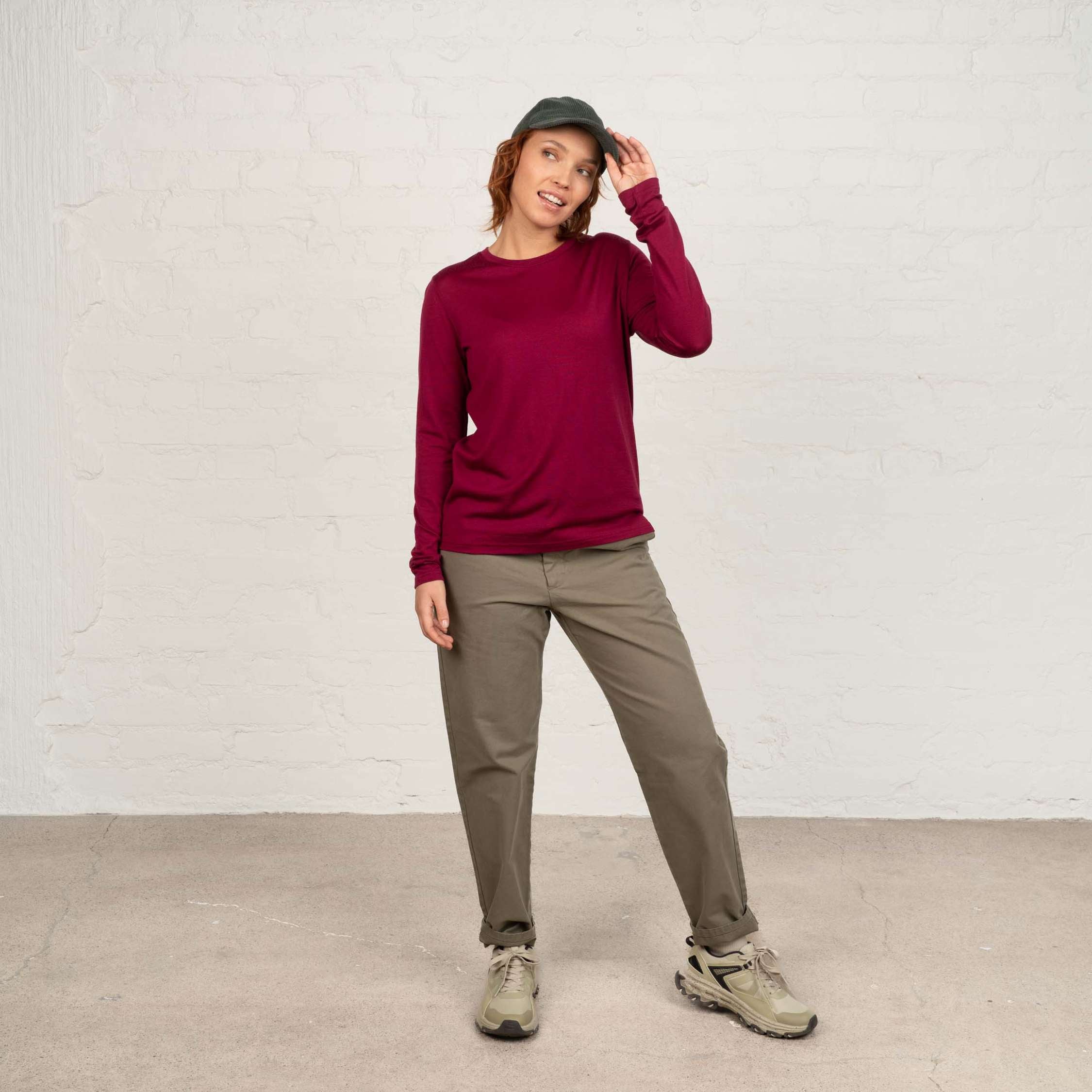 The model is 173 cm and wears size S.