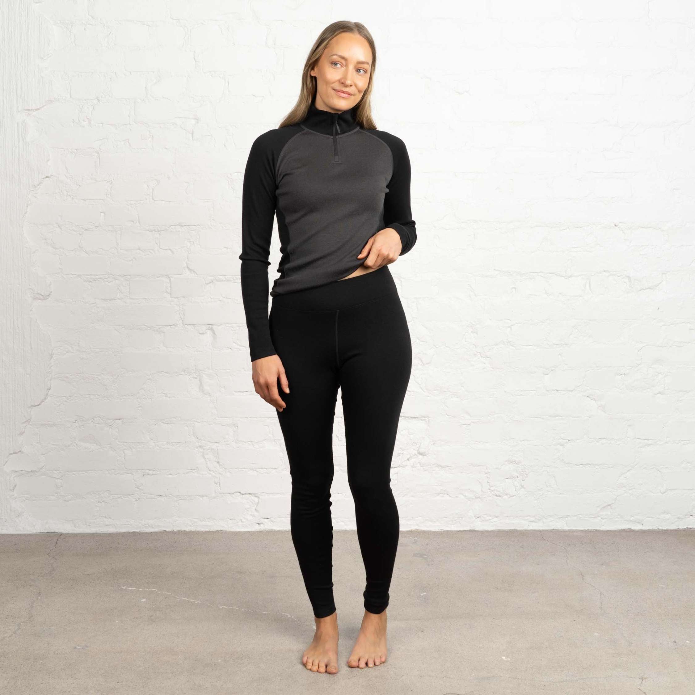 The model is 174 cm and wears size S.